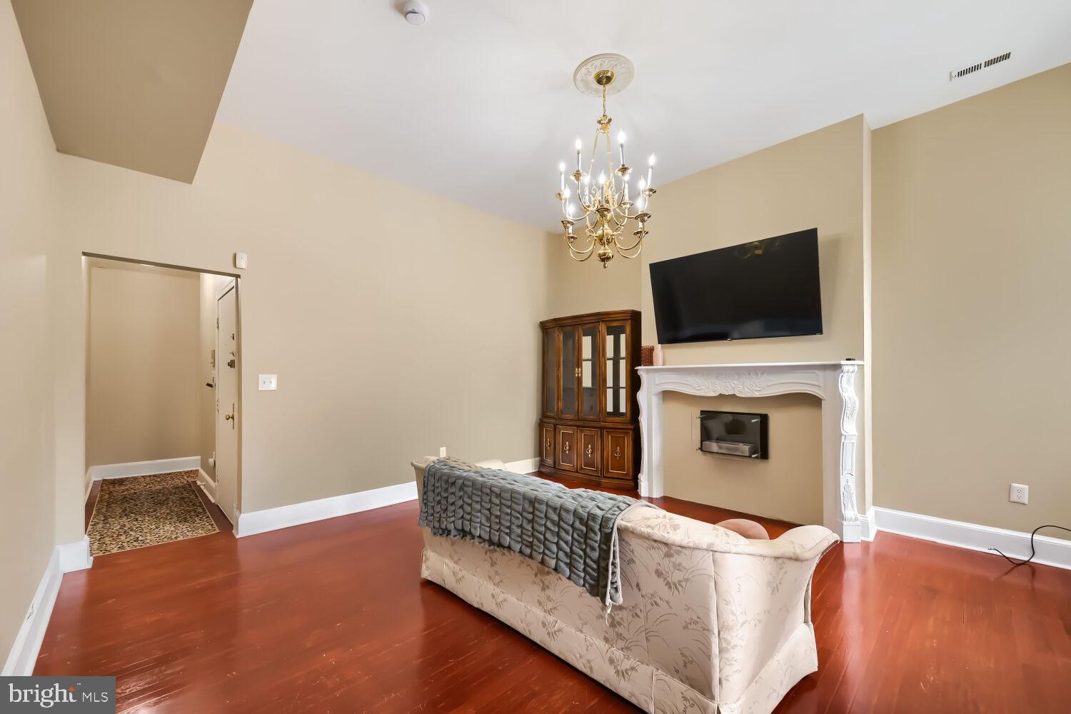MOUNT VERNON - Residential