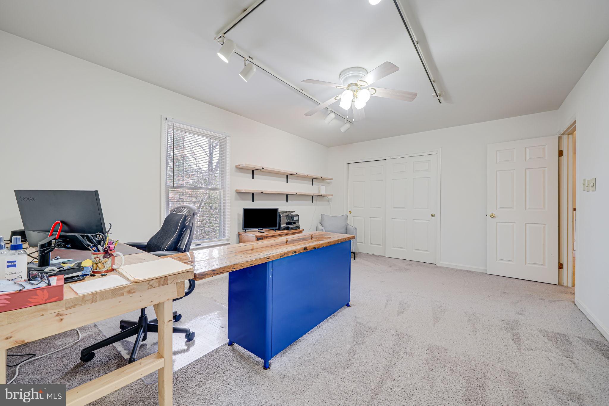 NEWPORT ESTATES - Residential