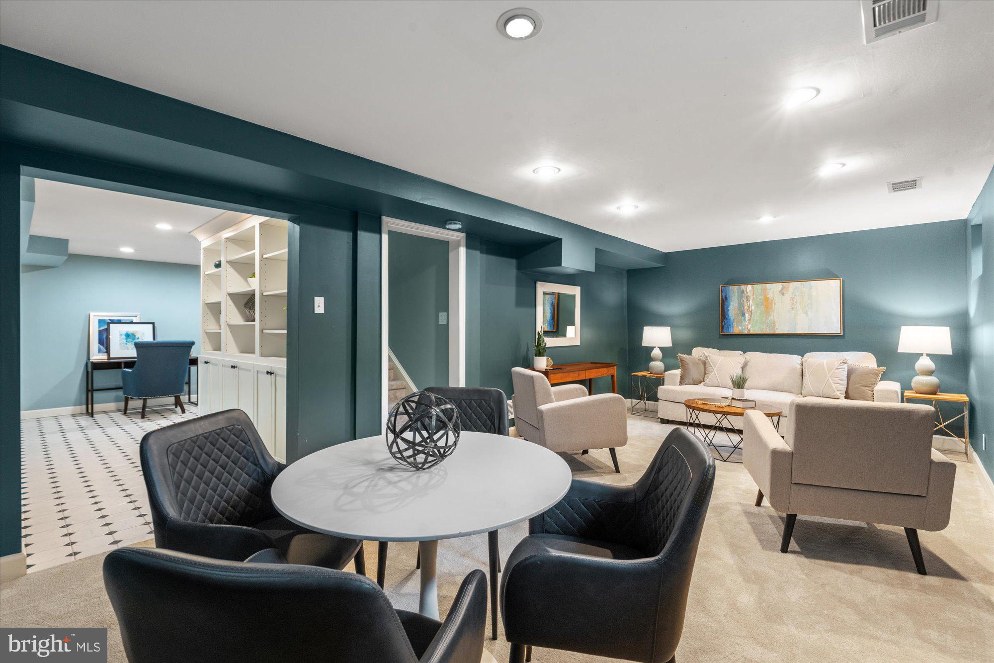 COLLINGWOOD ON THE POTOMAC - Residential