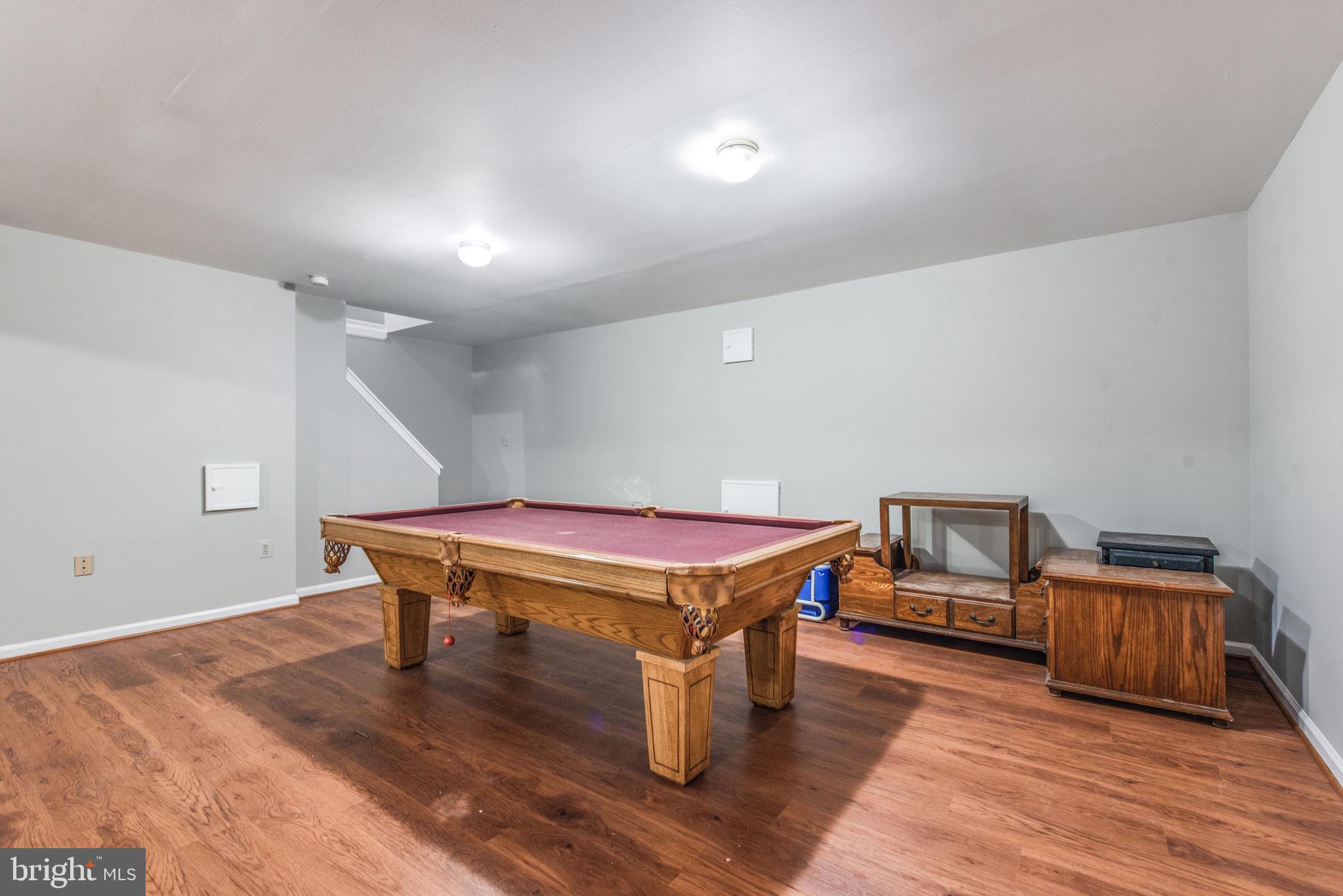 STRATFORD GLEN - Residential Lease