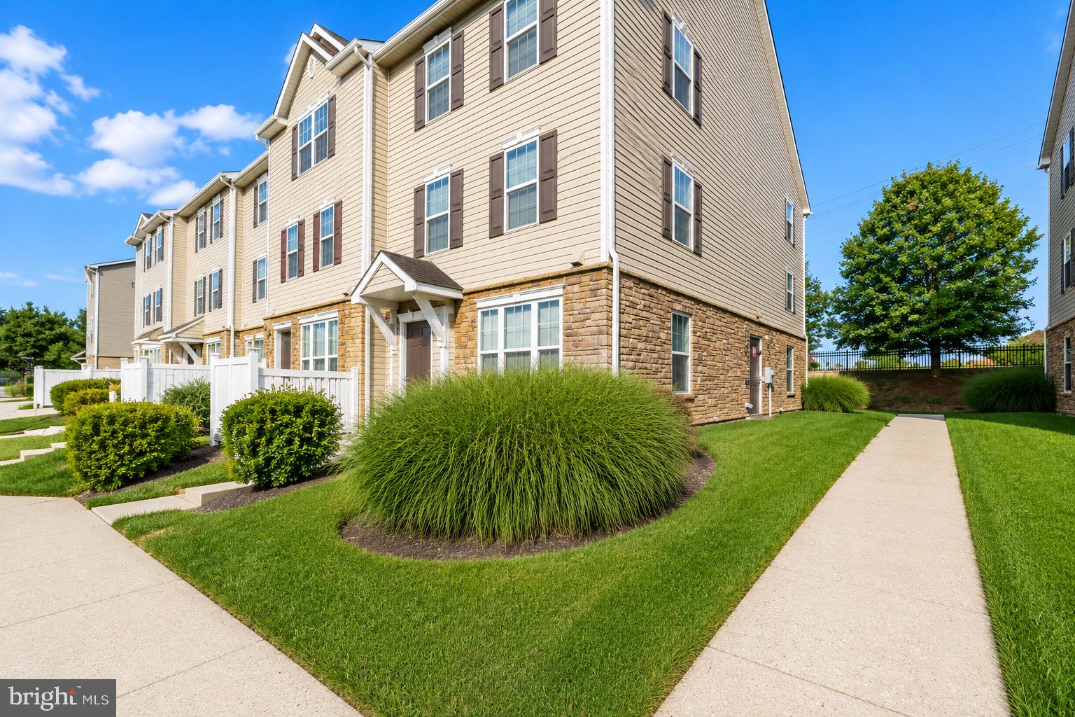 RESERVOIR RIDGE - Residential