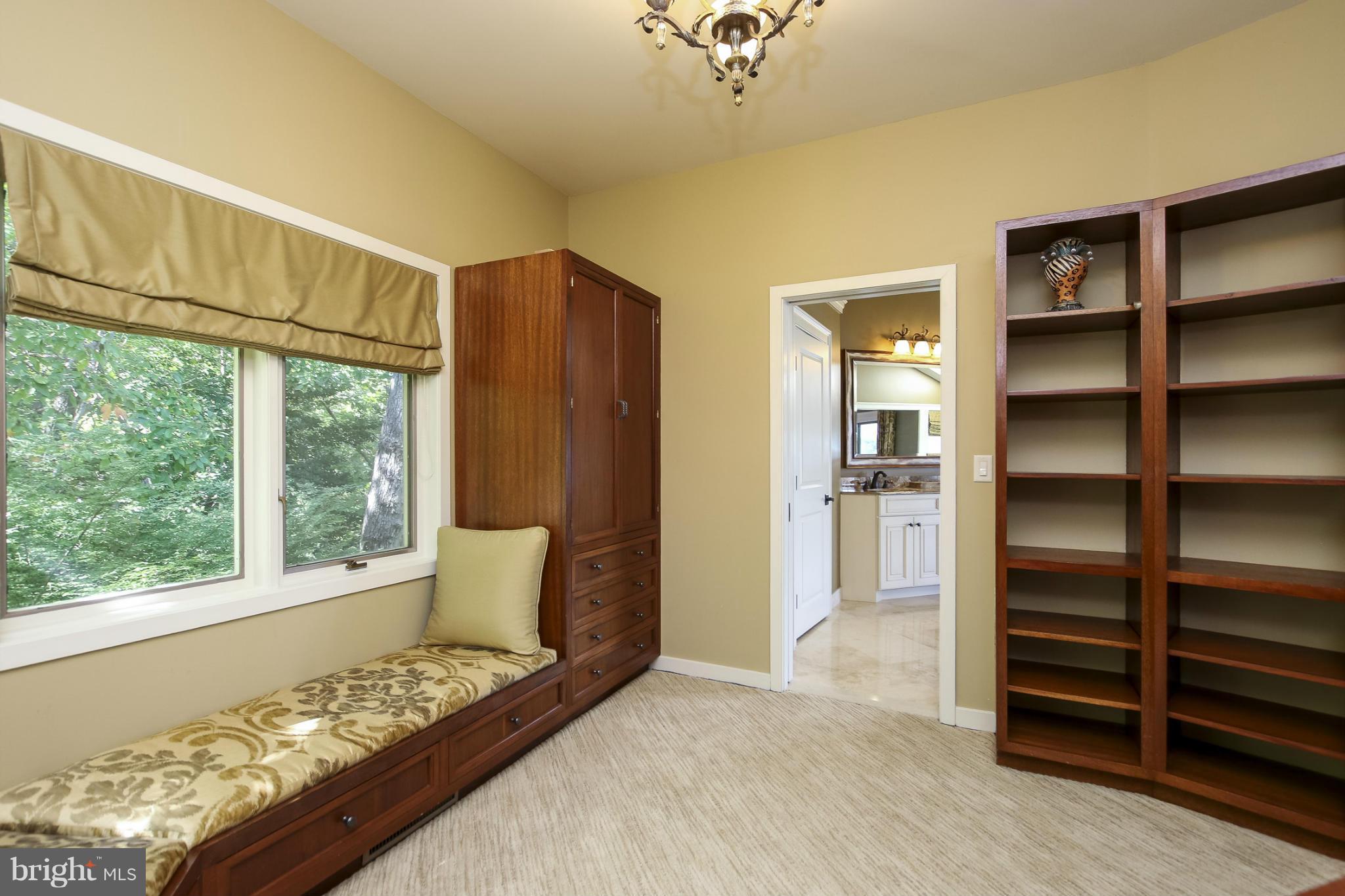 THE DOWNS - Residential