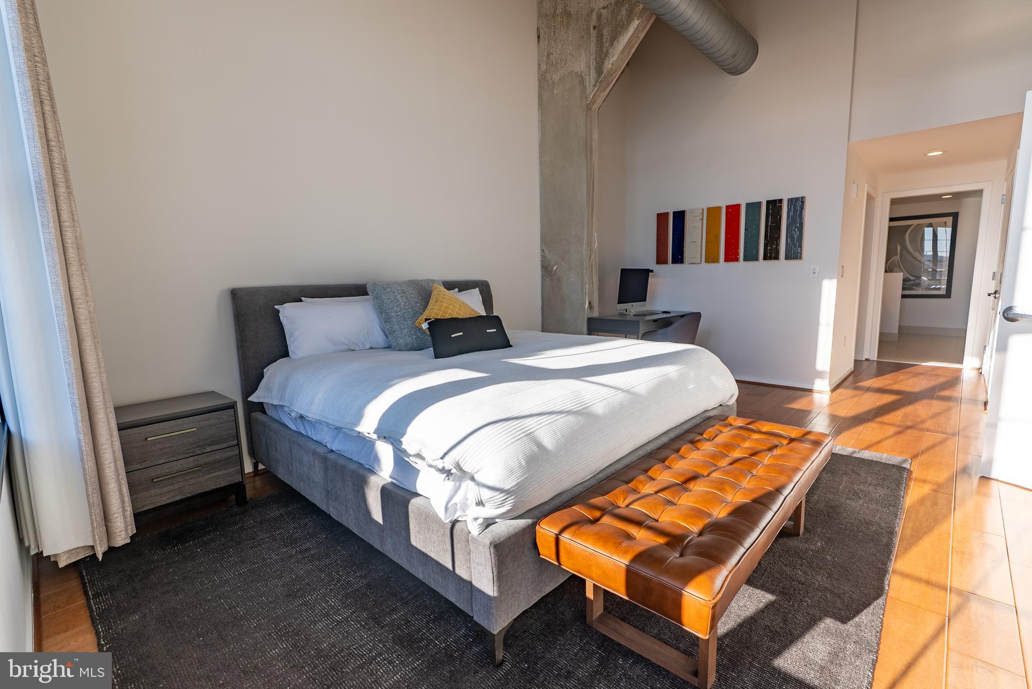 LOCUST POINT - Residential