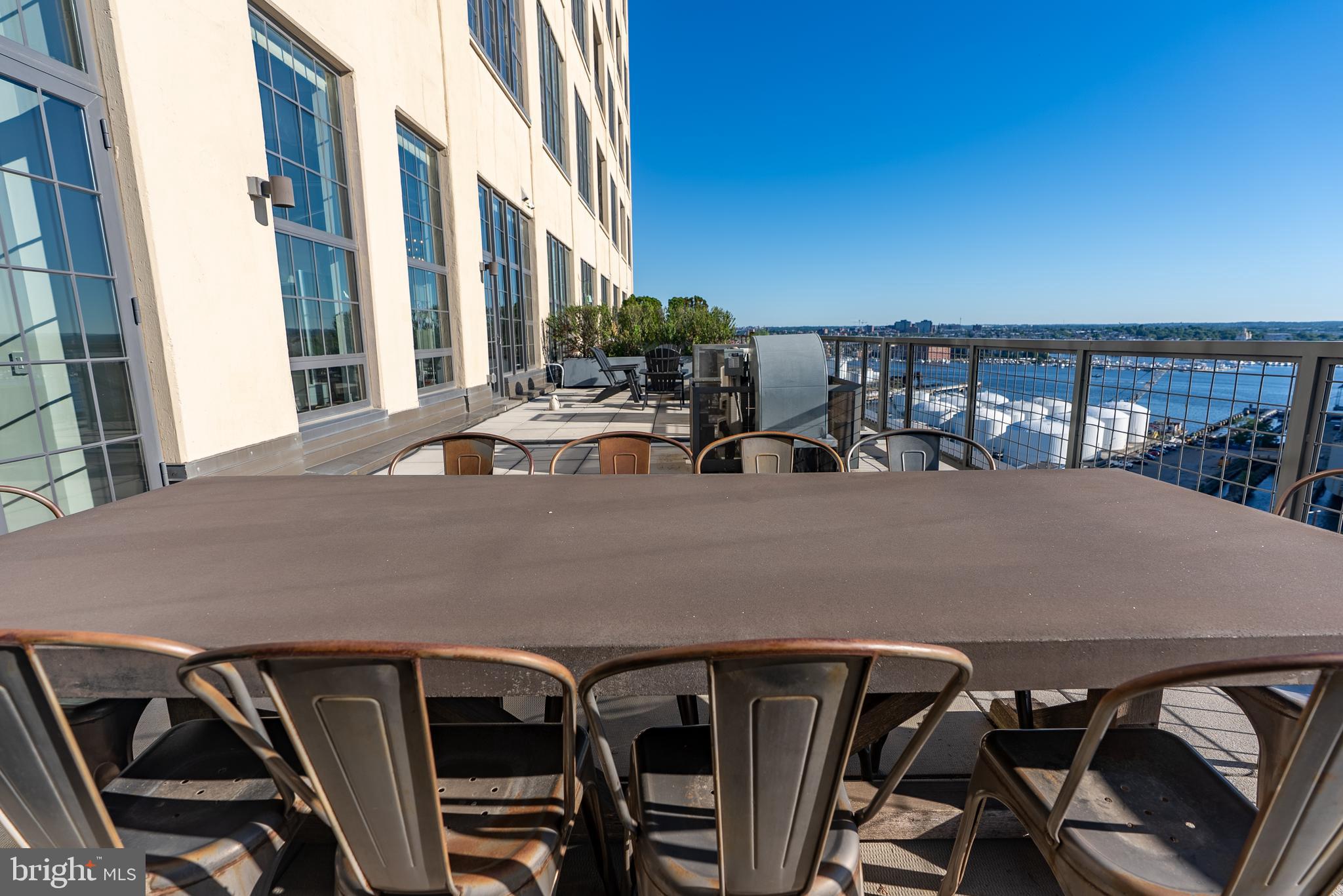 LOCUST POINT - Residential