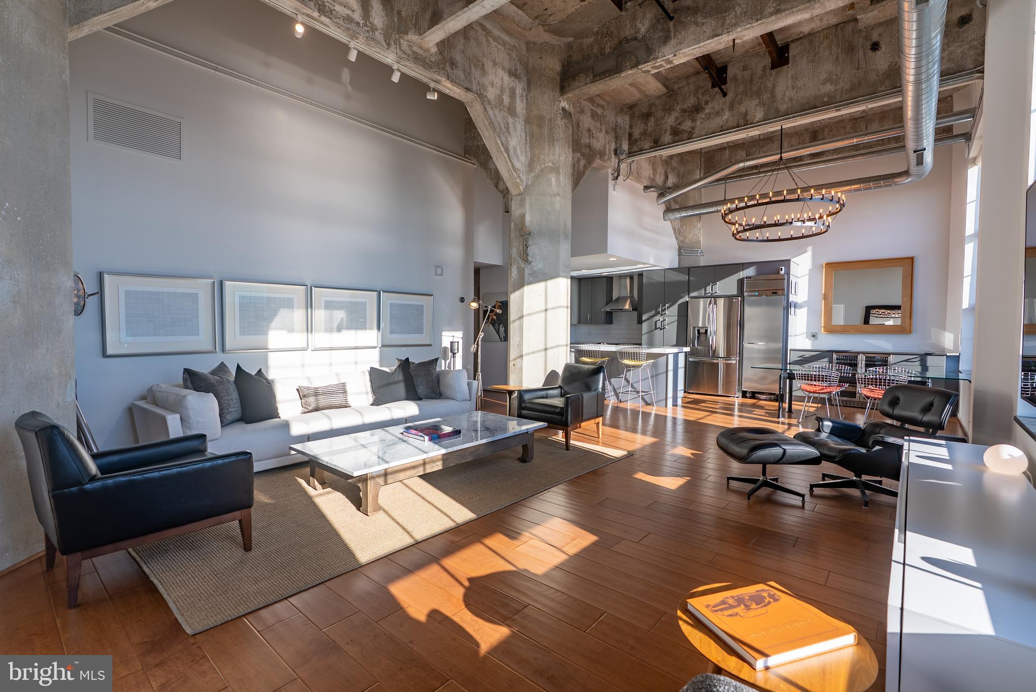 LOCUST POINT - Residential