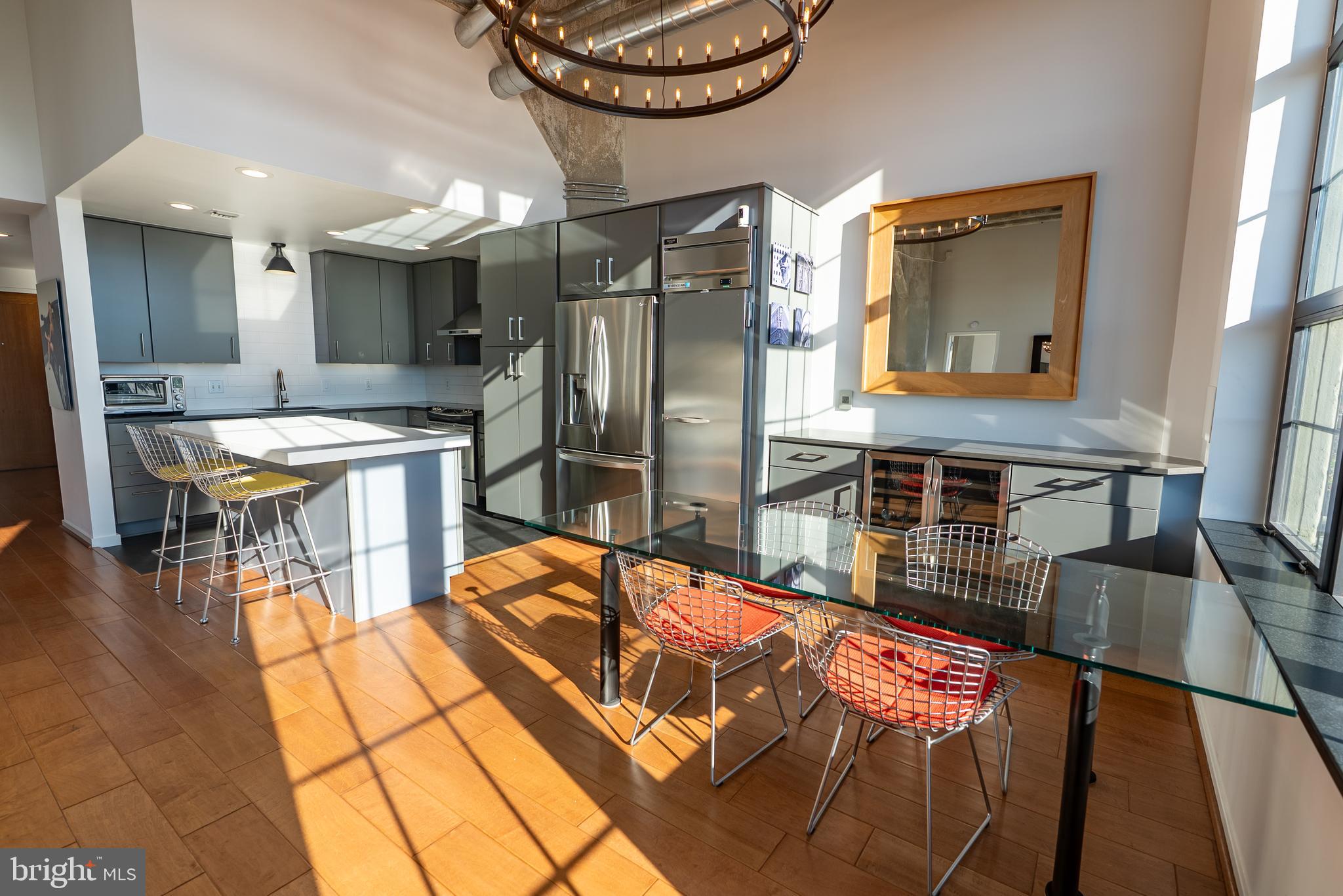 LOCUST POINT - Residential