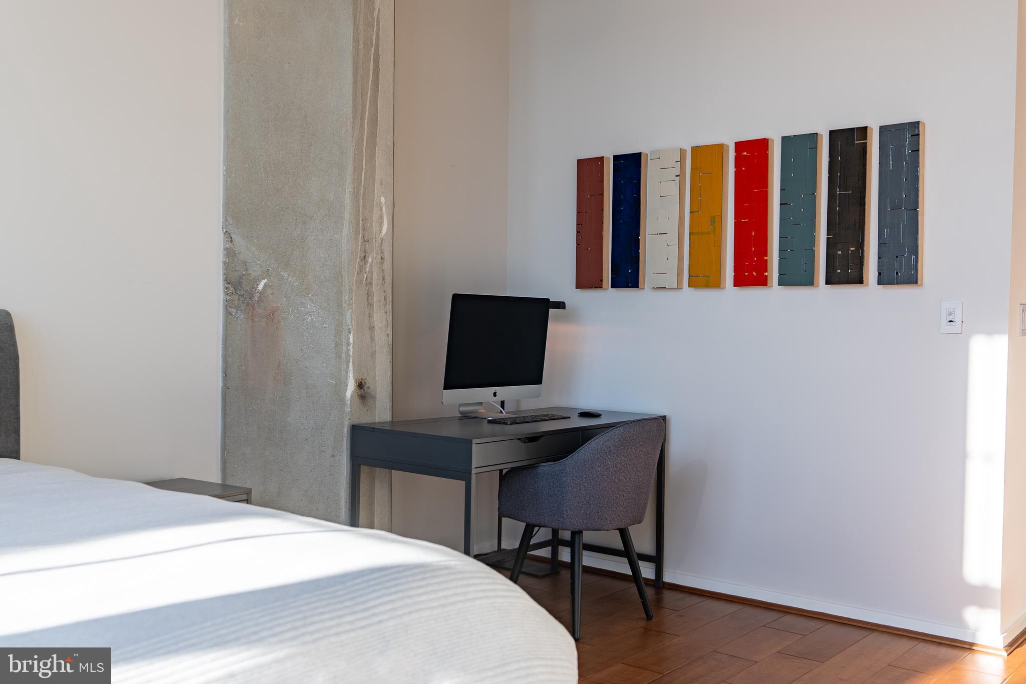 LOCUST POINT - Residential