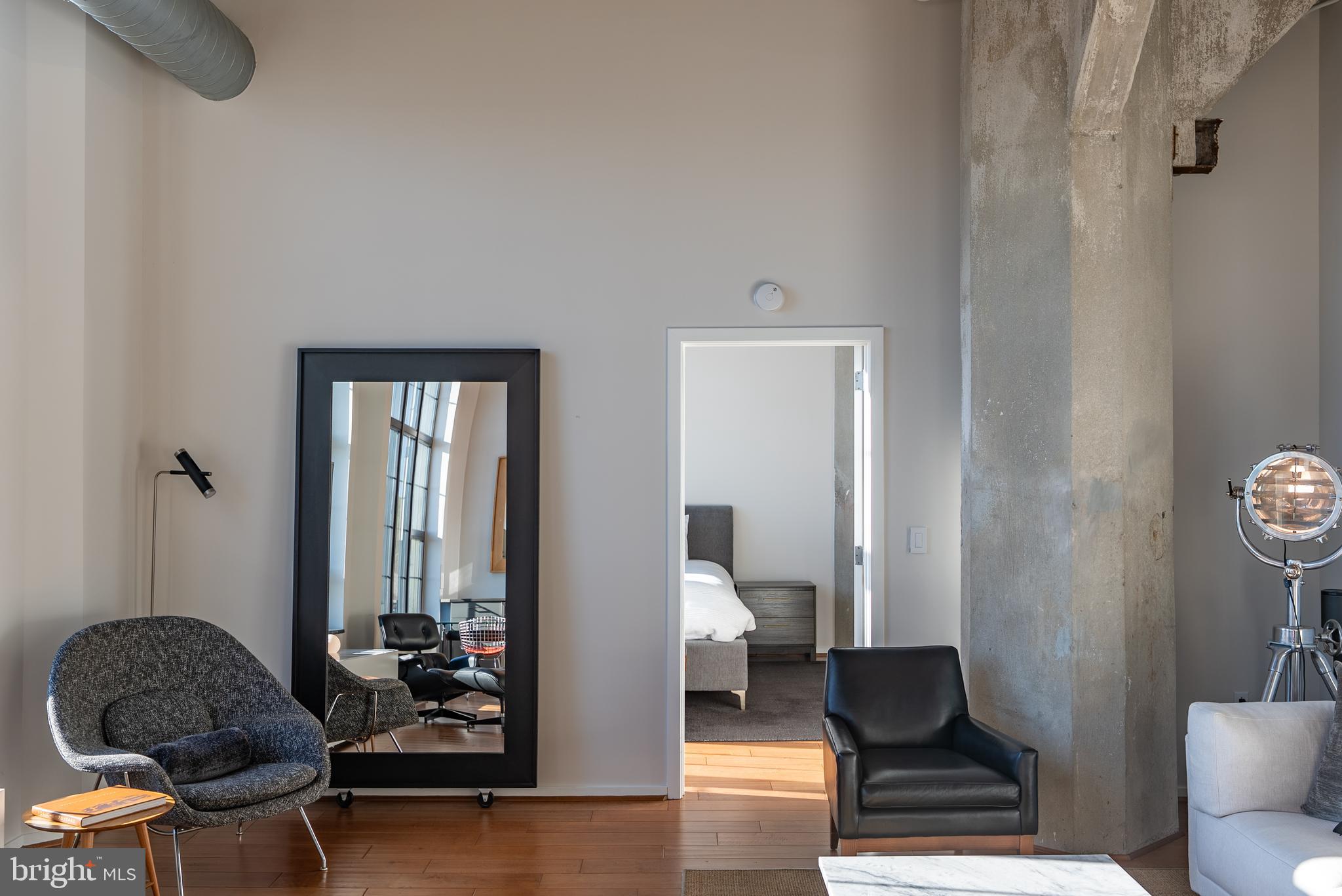LOCUST POINT - Residential
