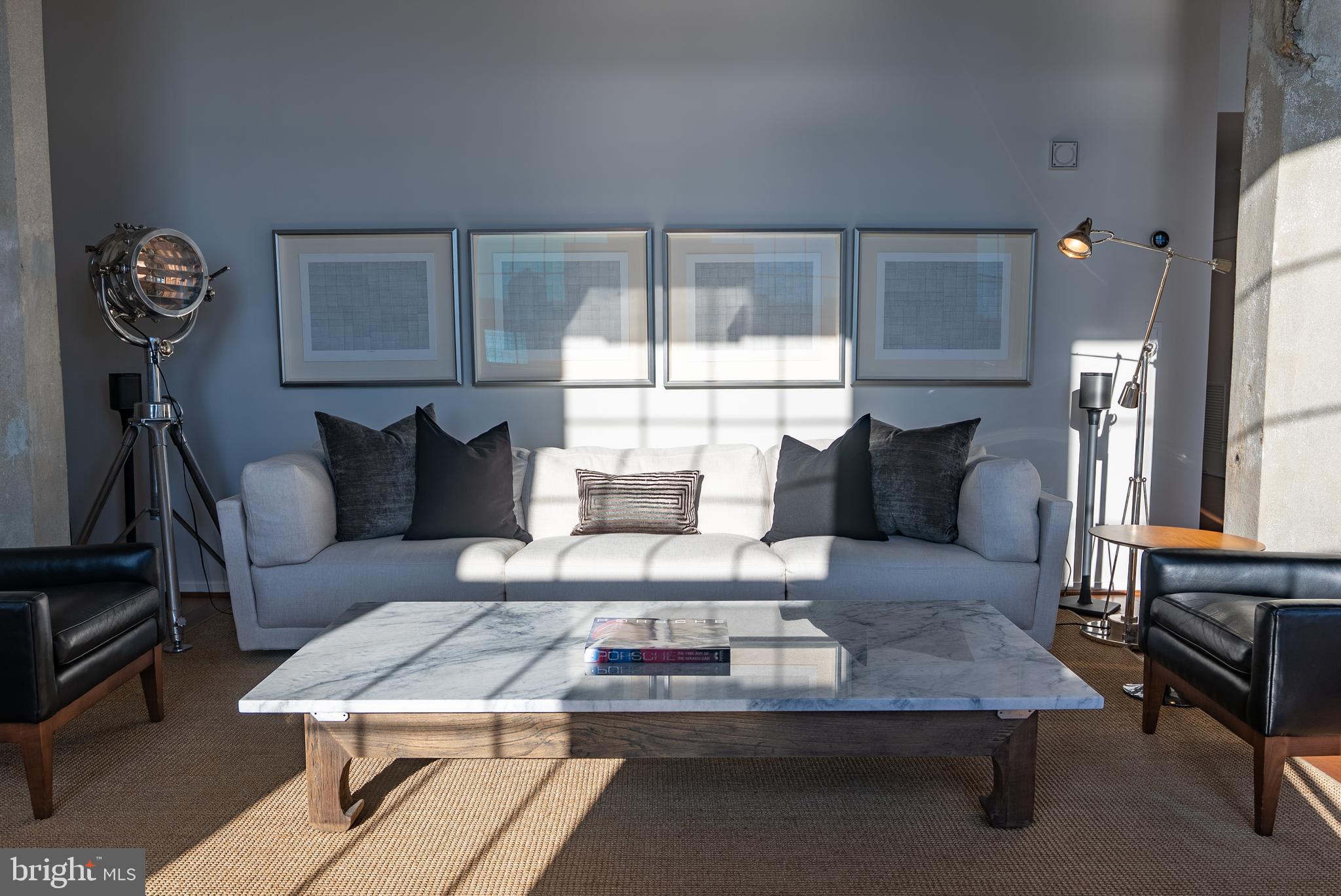 LOCUST POINT - Residential