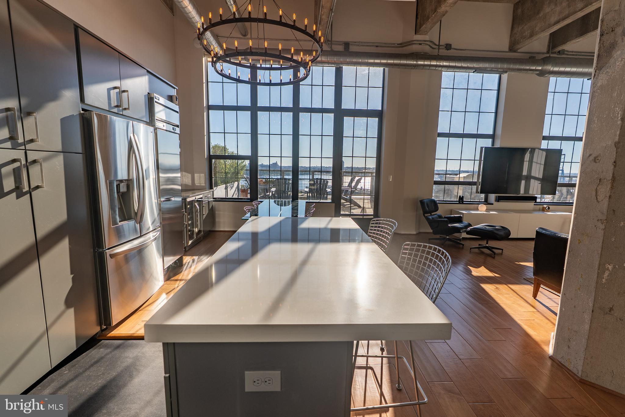 LOCUST POINT - Residential
