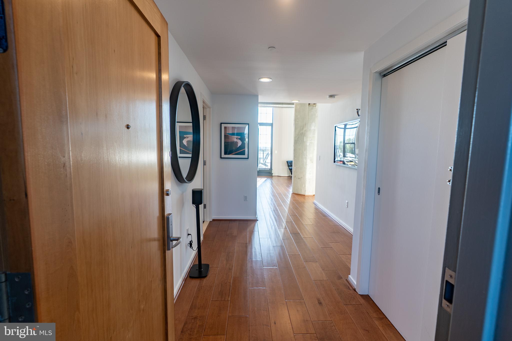 LOCUST POINT - Residential