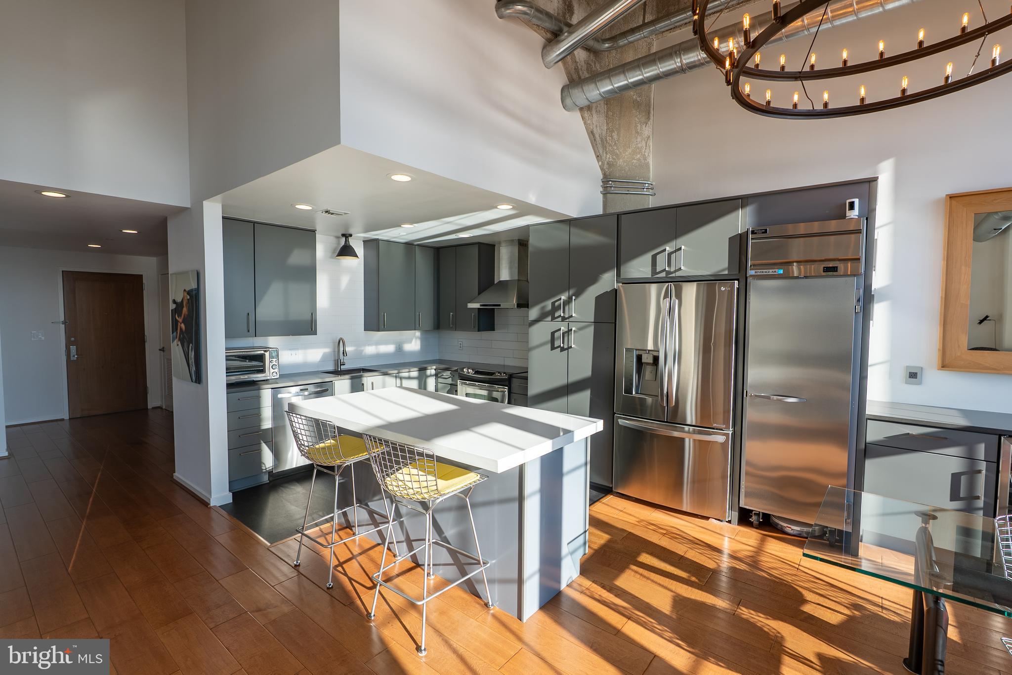 LOCUST POINT - Residential