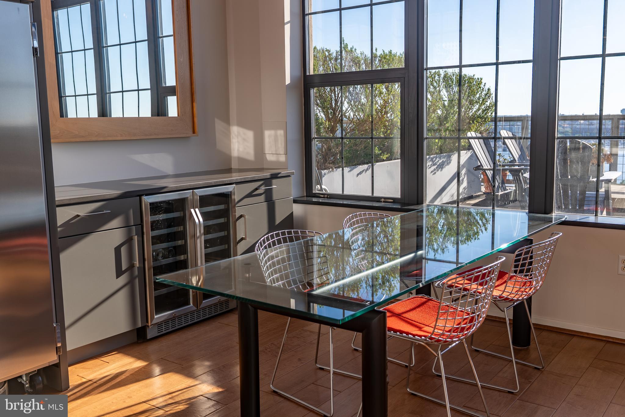 LOCUST POINT - Residential