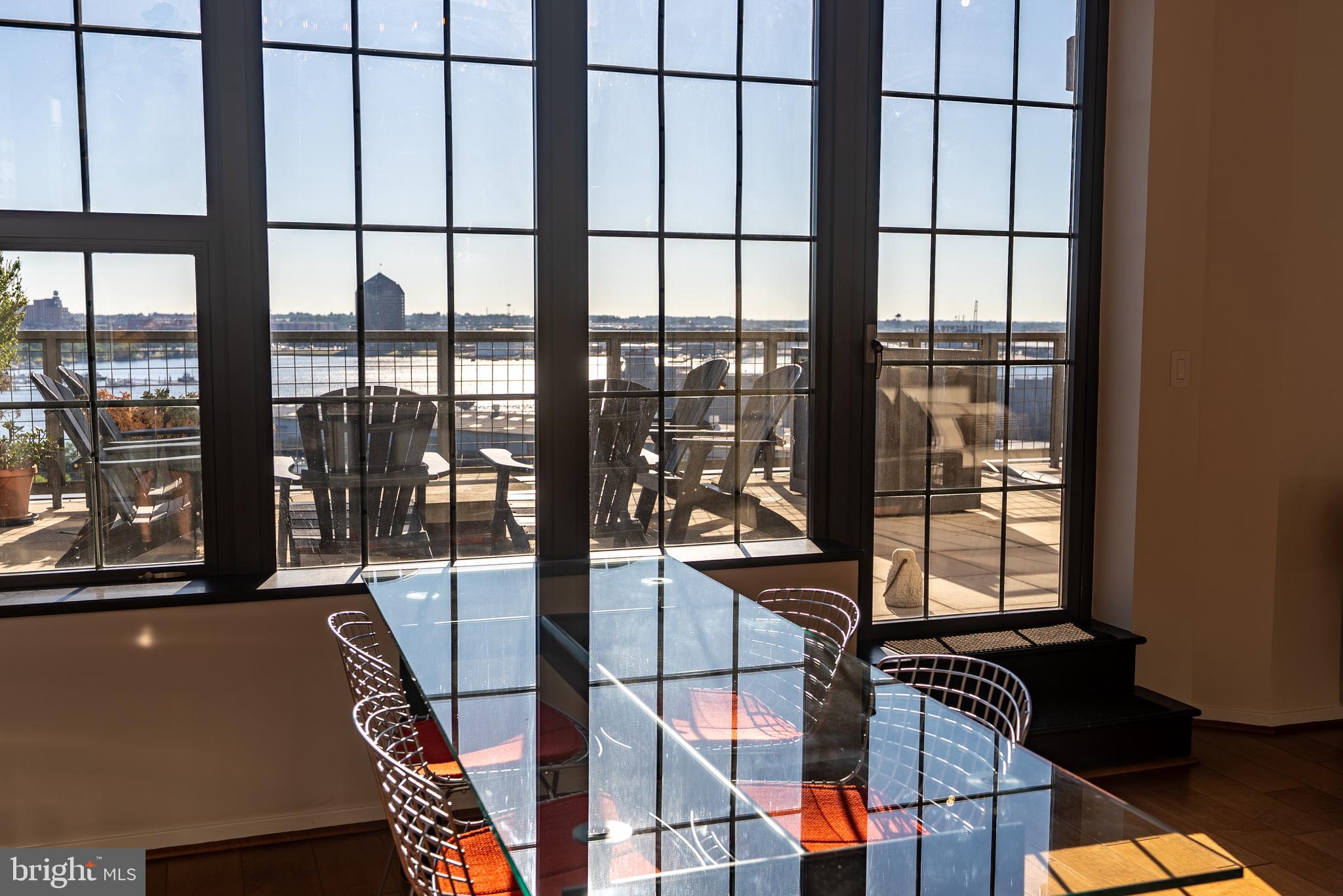 LOCUST POINT - Residential