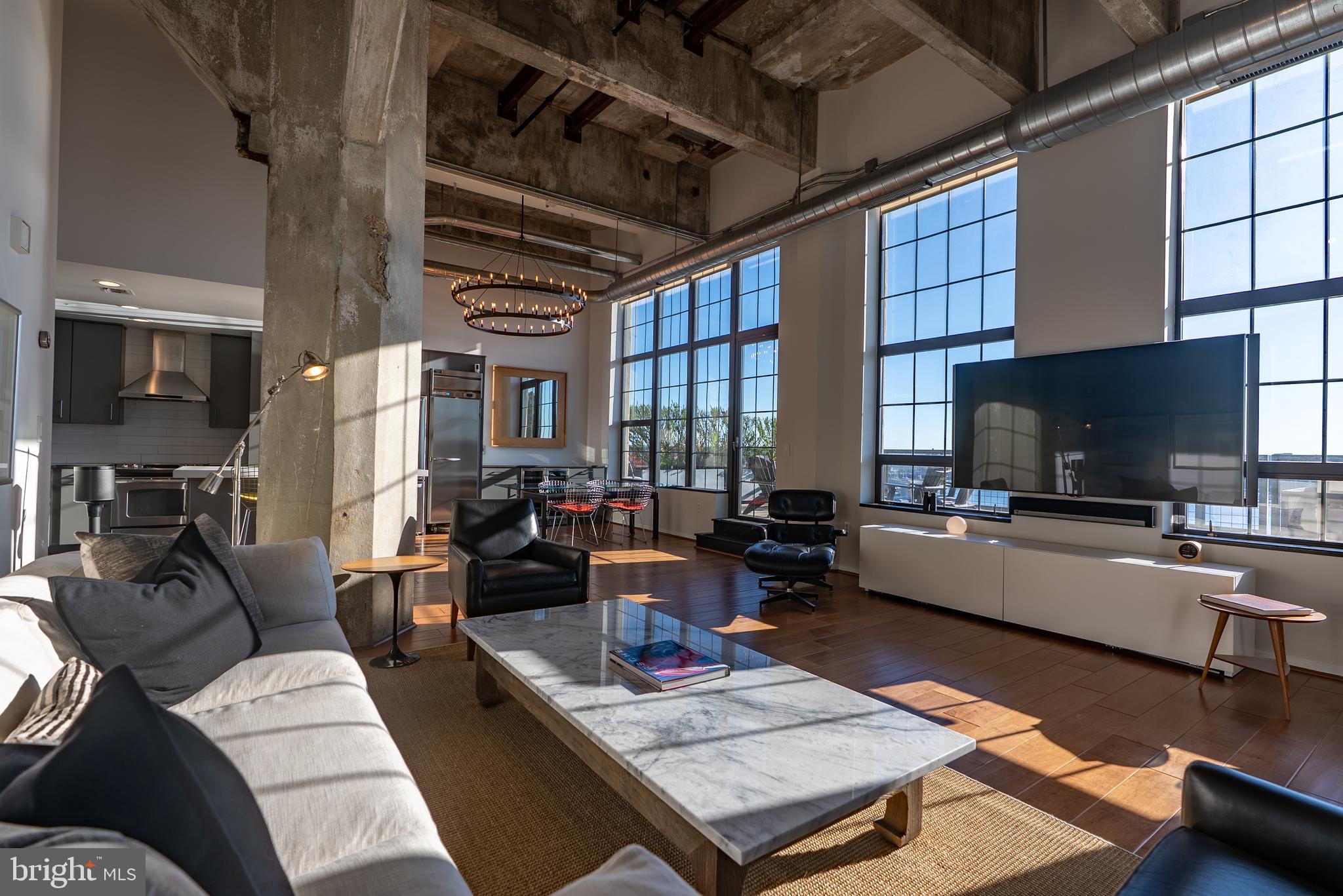 LOCUST POINT - Residential