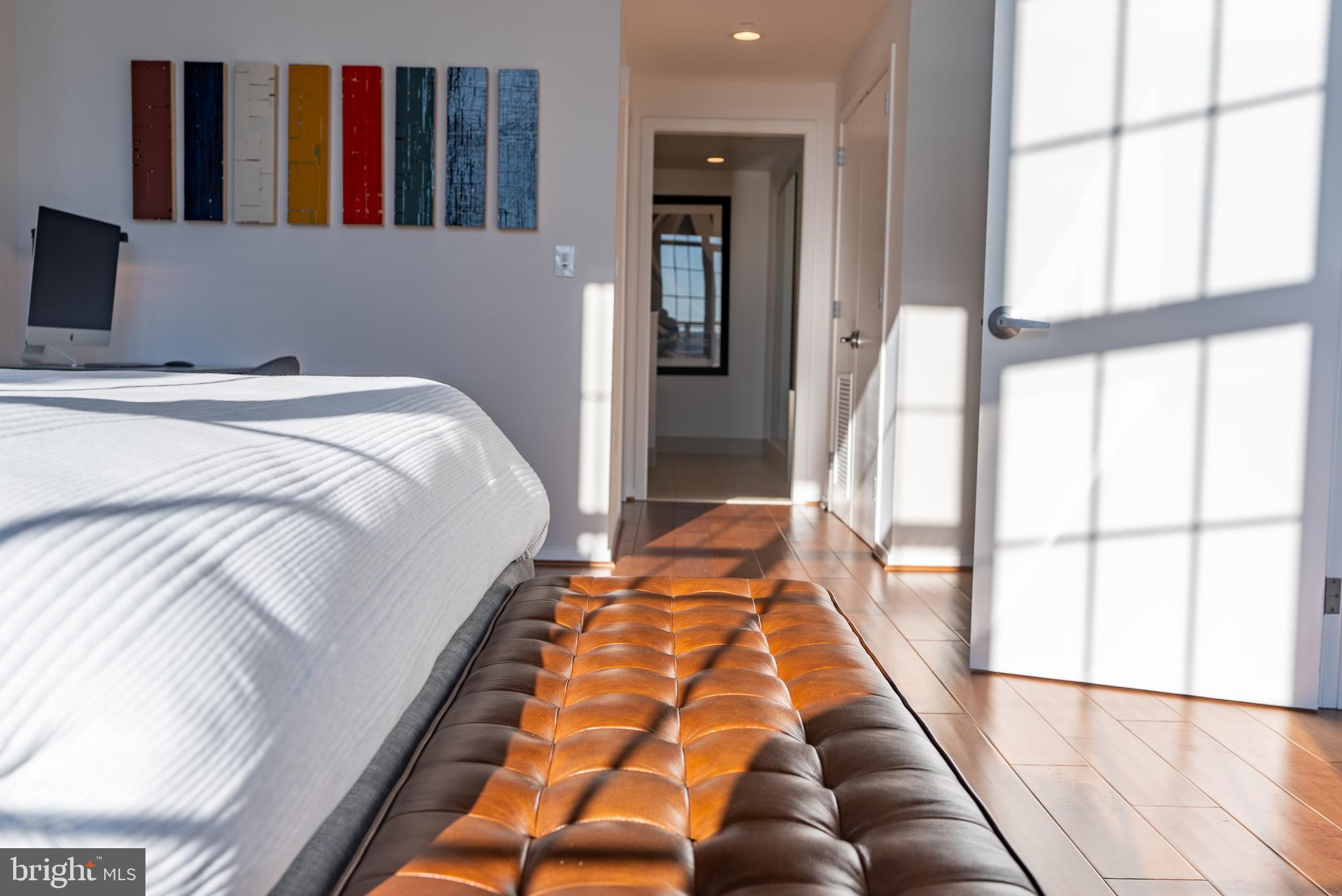 LOCUST POINT - Residential