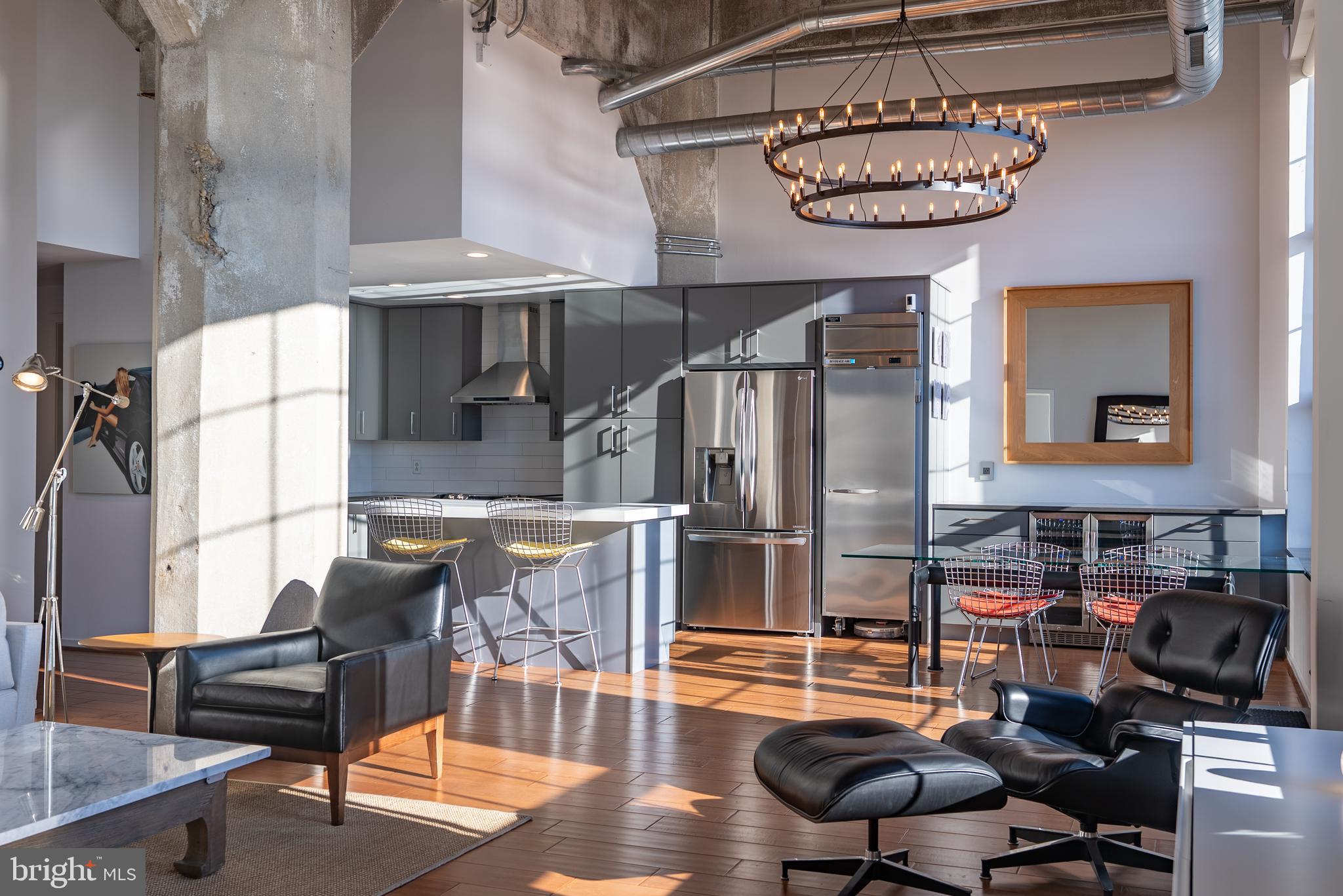 LOCUST POINT - Residential