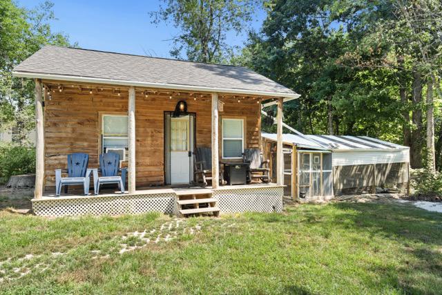 BAREFOOT ACRES - Residential