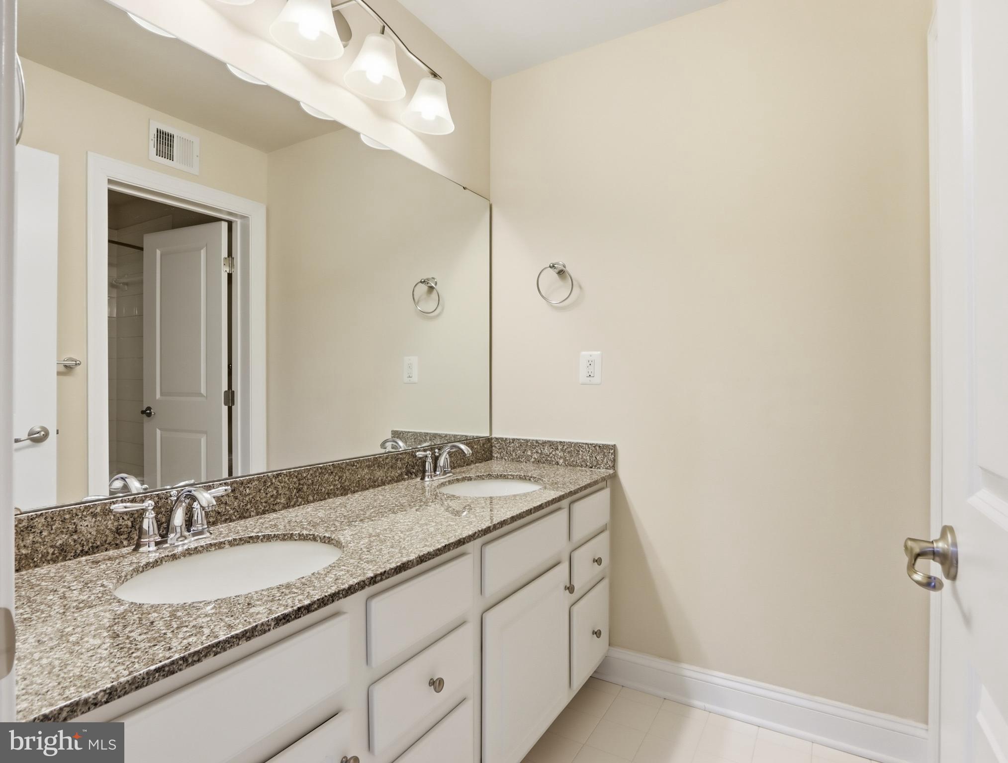 WAVERLY WOODS WEST - Residential