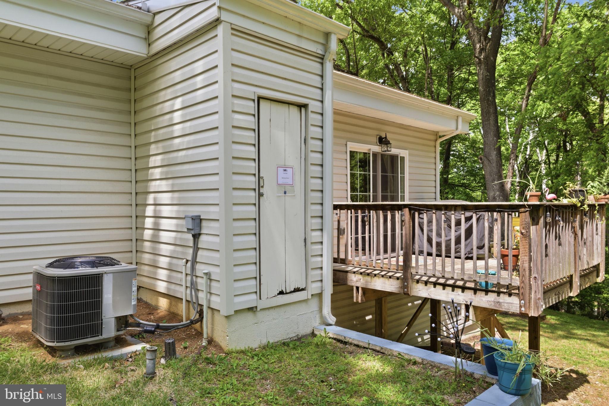 SHENANDOAH RETREAT - Residential