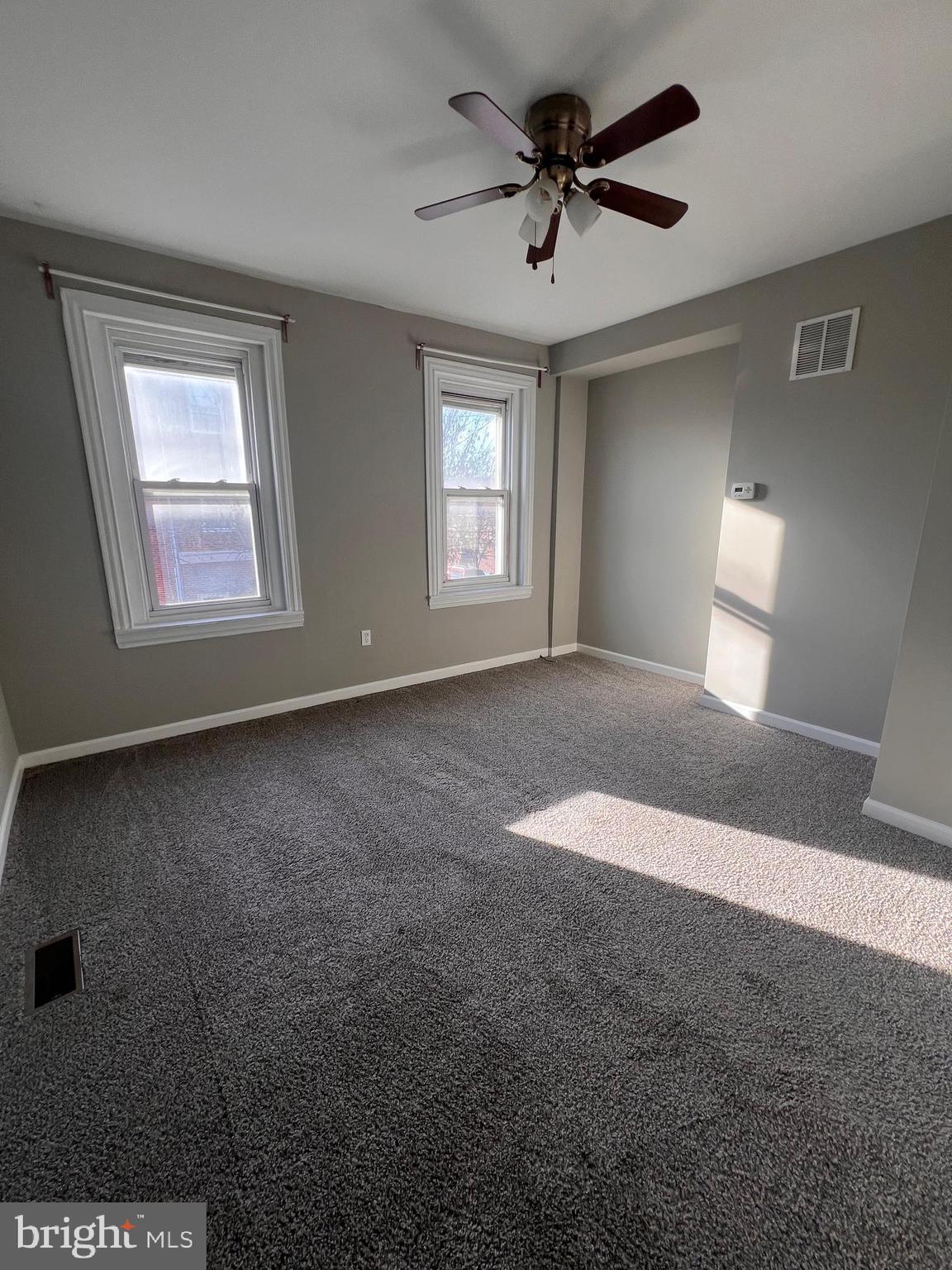 PORT RICHMOND - Residential Lease