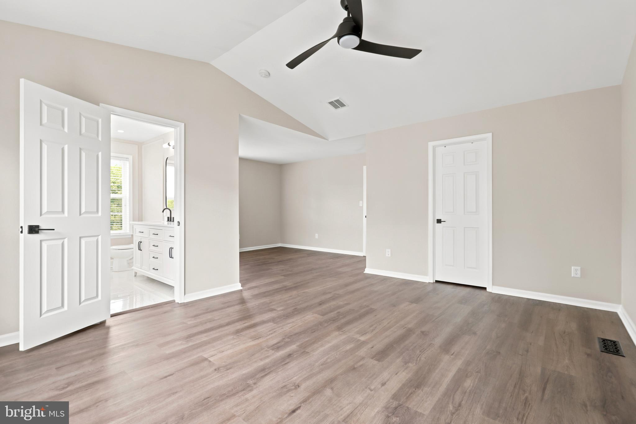 MONROE COURT - Residential
