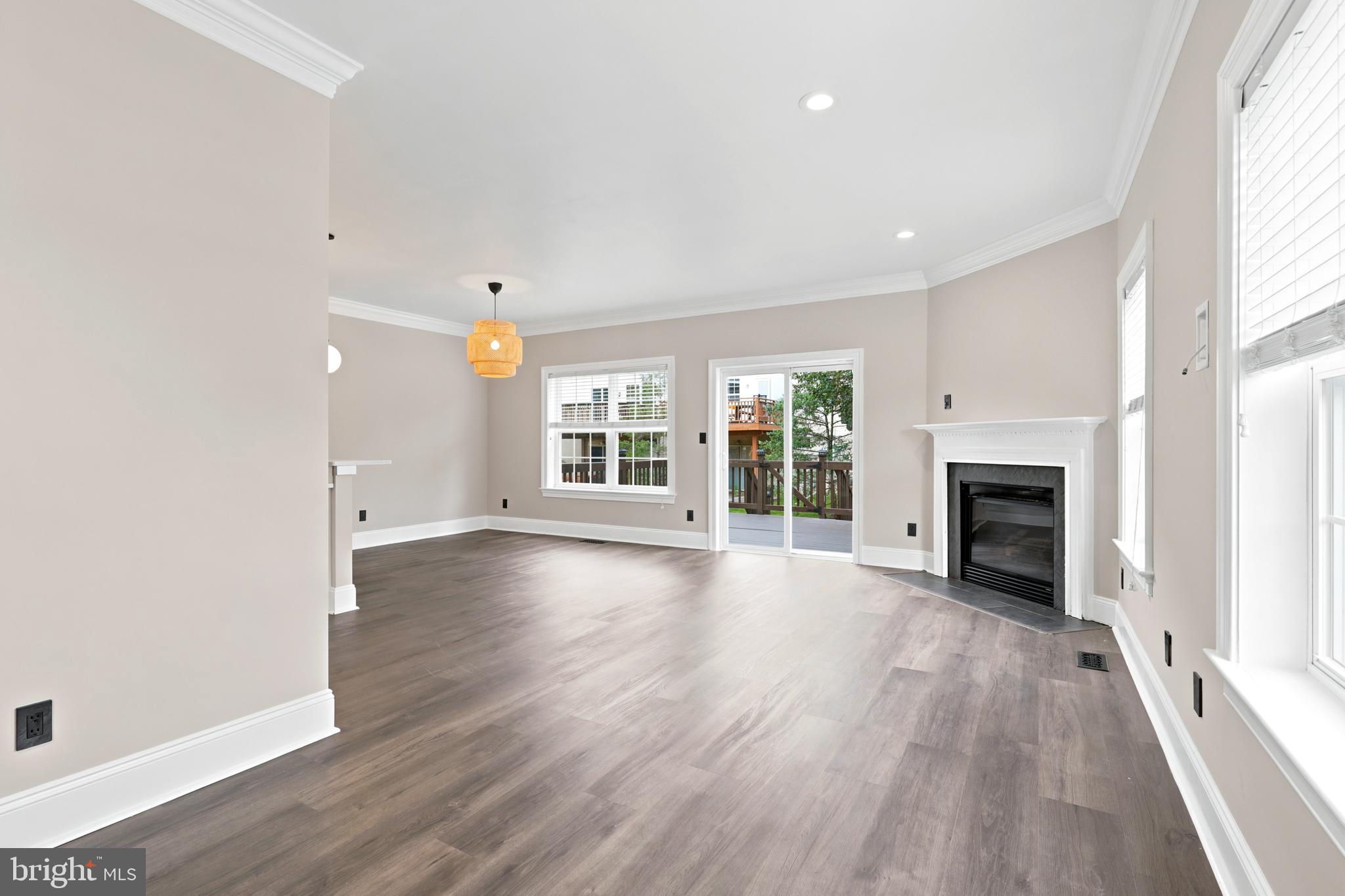 MONROE COURT - Residential