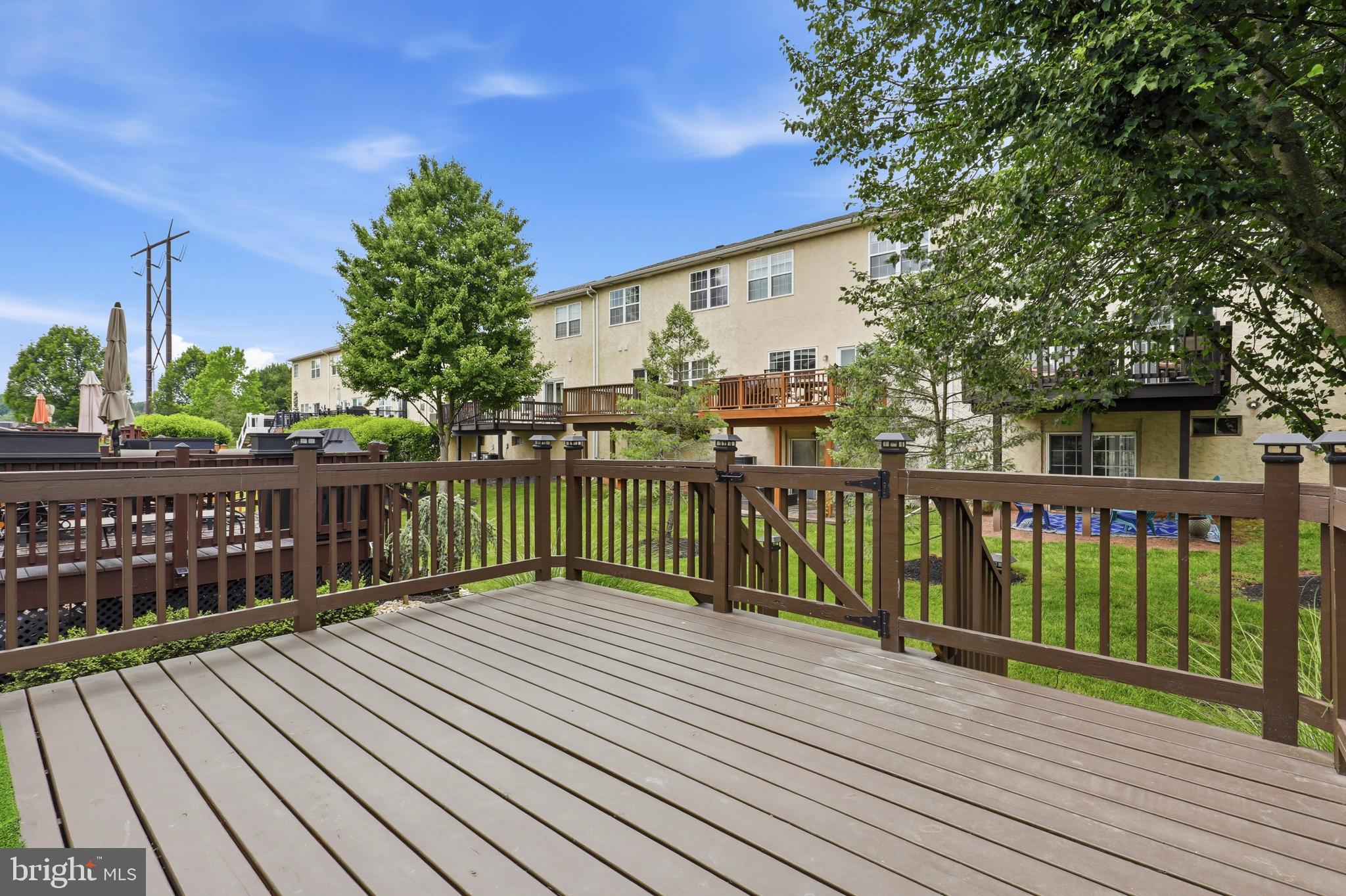 MONROE COURT - Residential