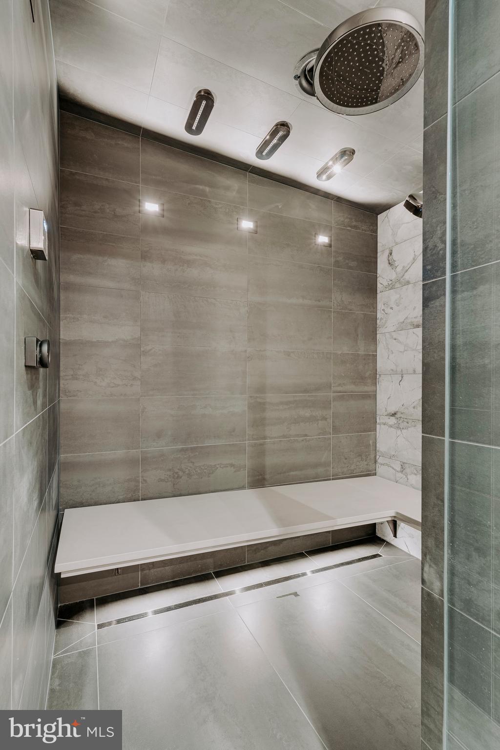 LONGWOOD - Residential