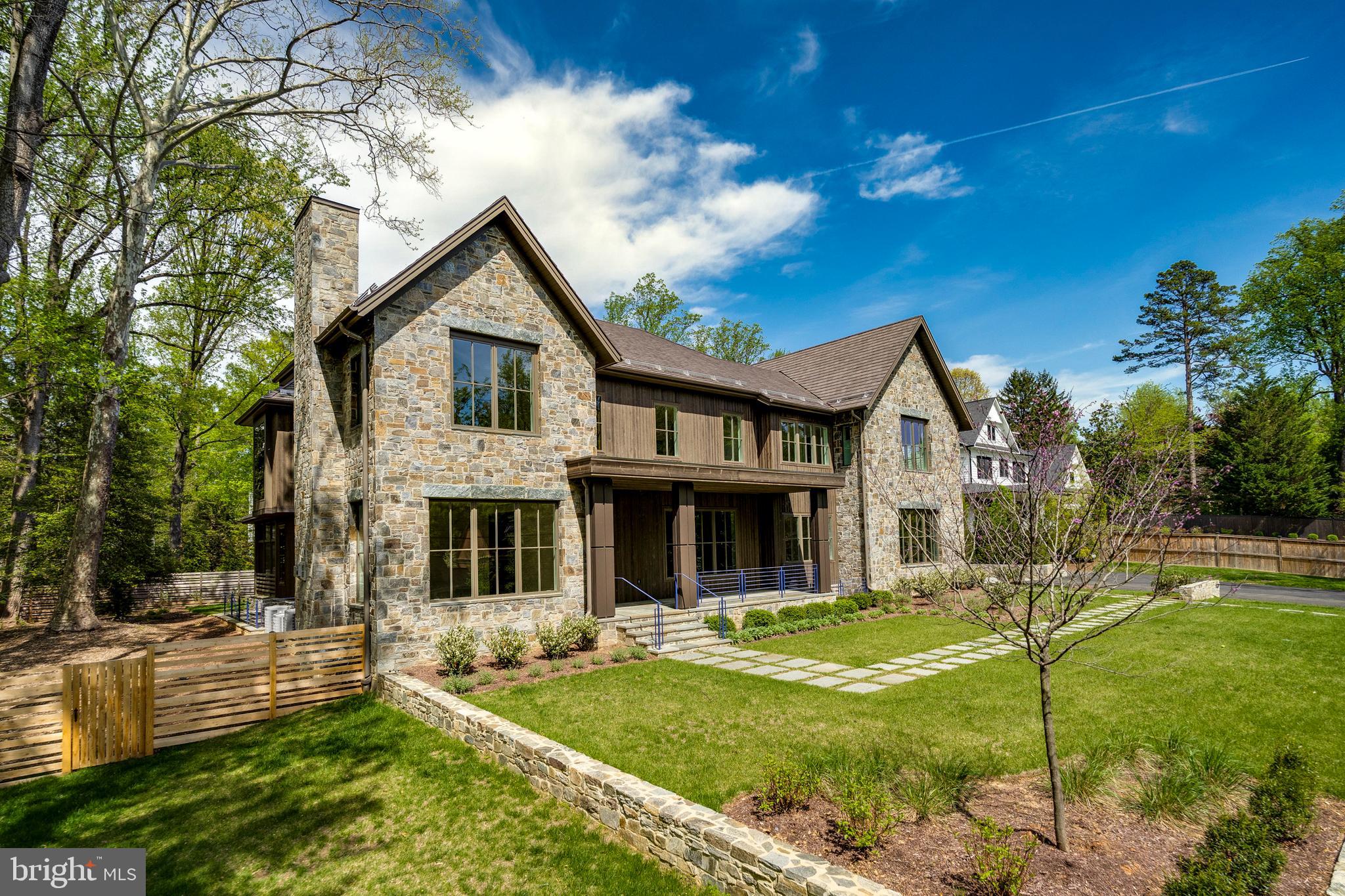 LONGWOOD - Residential