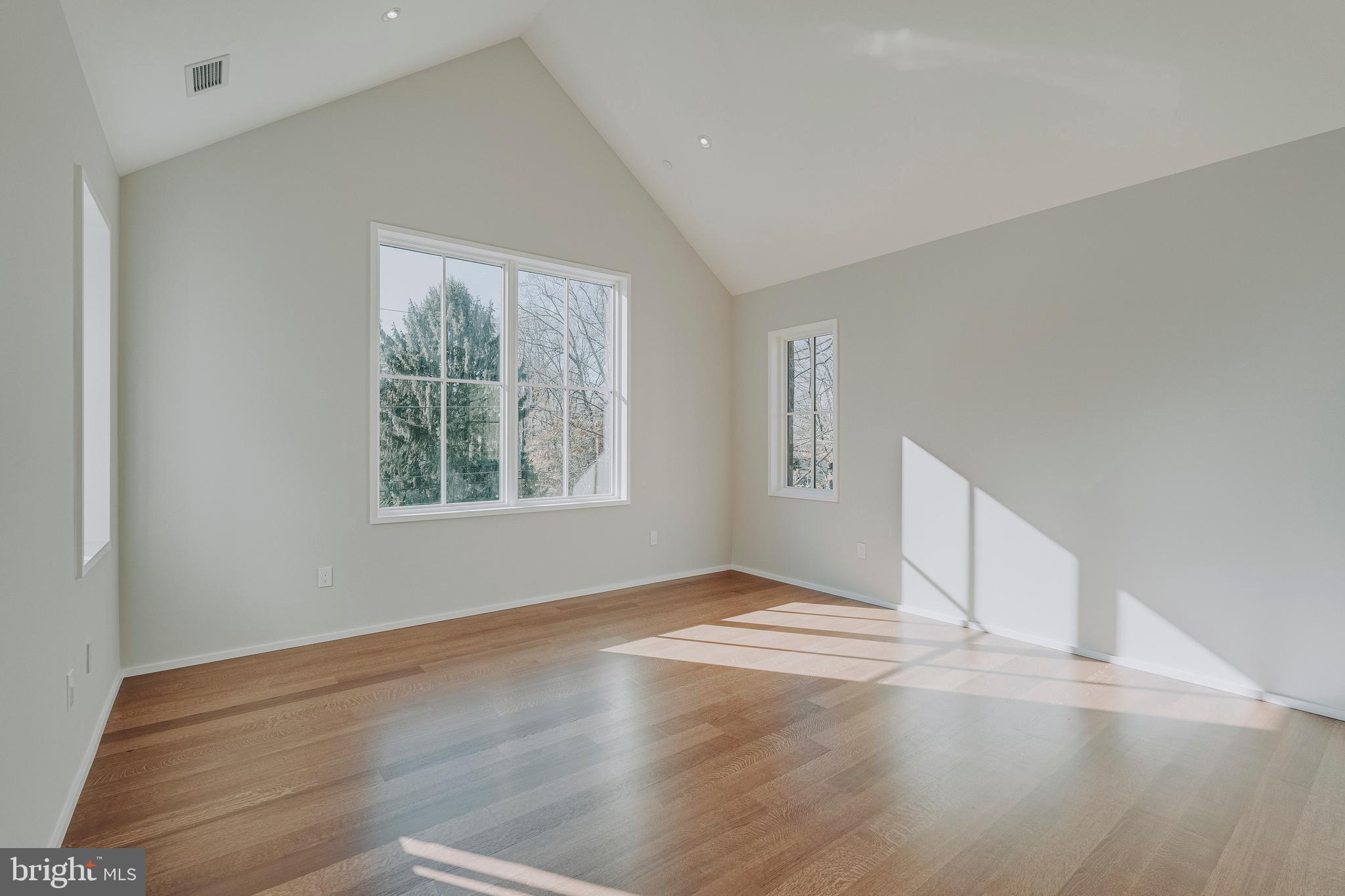 LONGWOOD - Residential