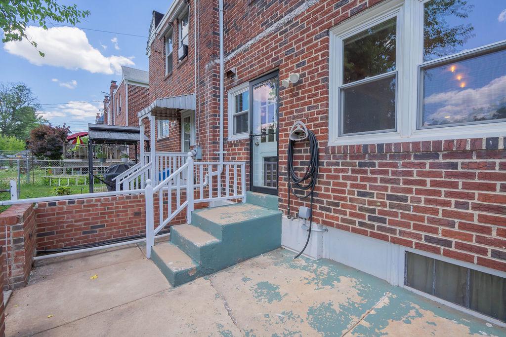 LANSDALE - Residential