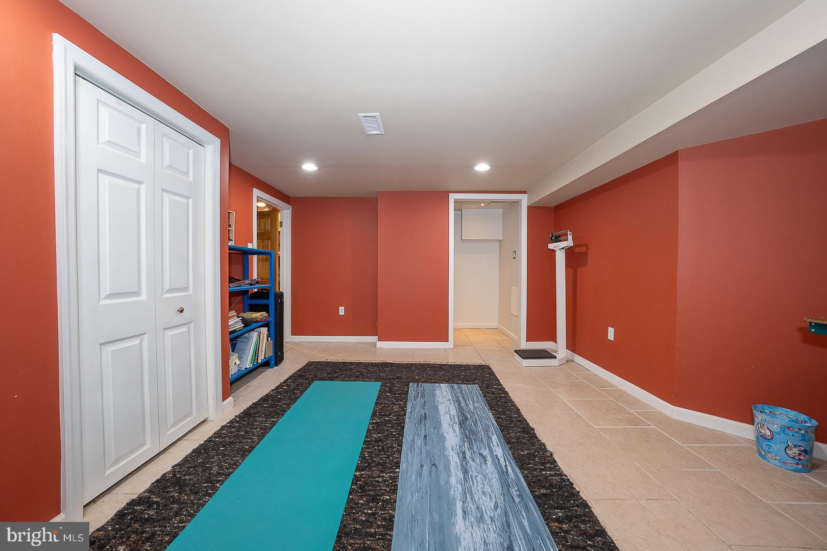 WOODMERE PARK - Residential