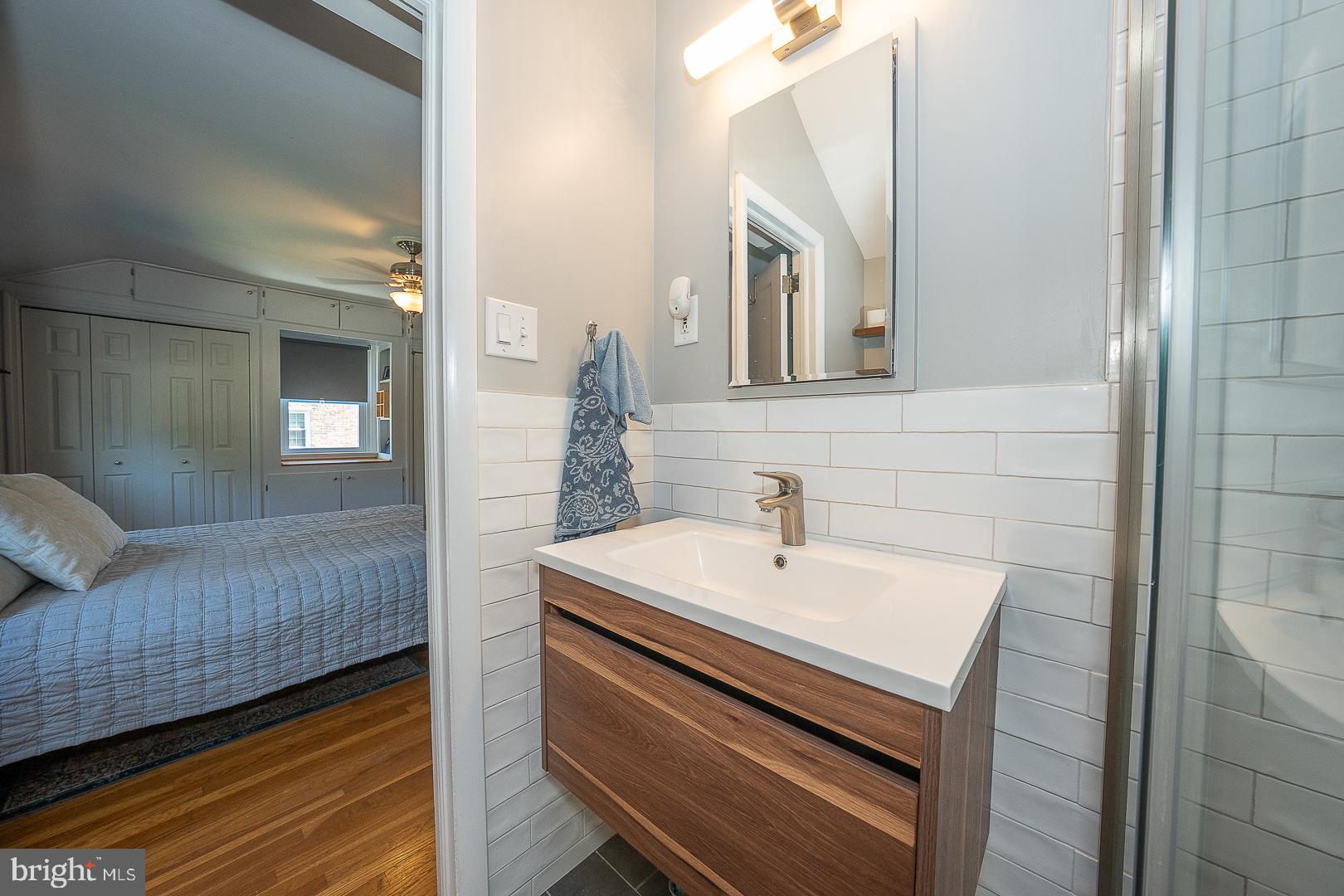 WOODMERE PARK - Residential