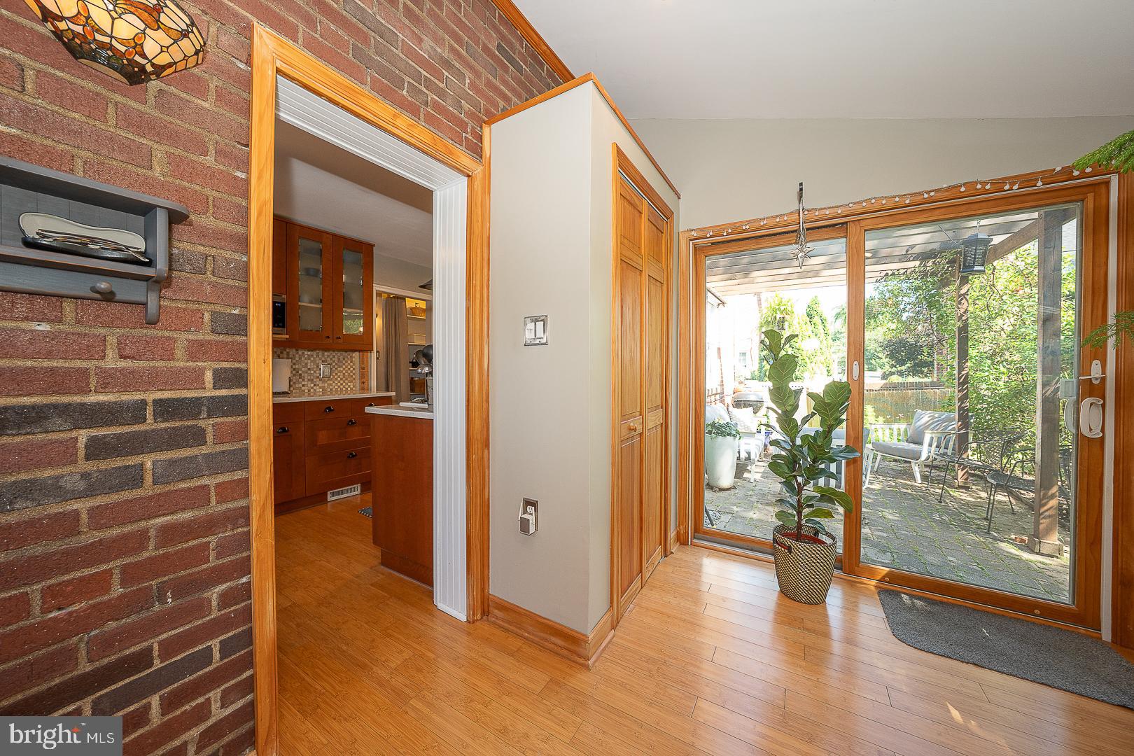 WOODMERE PARK - Residential