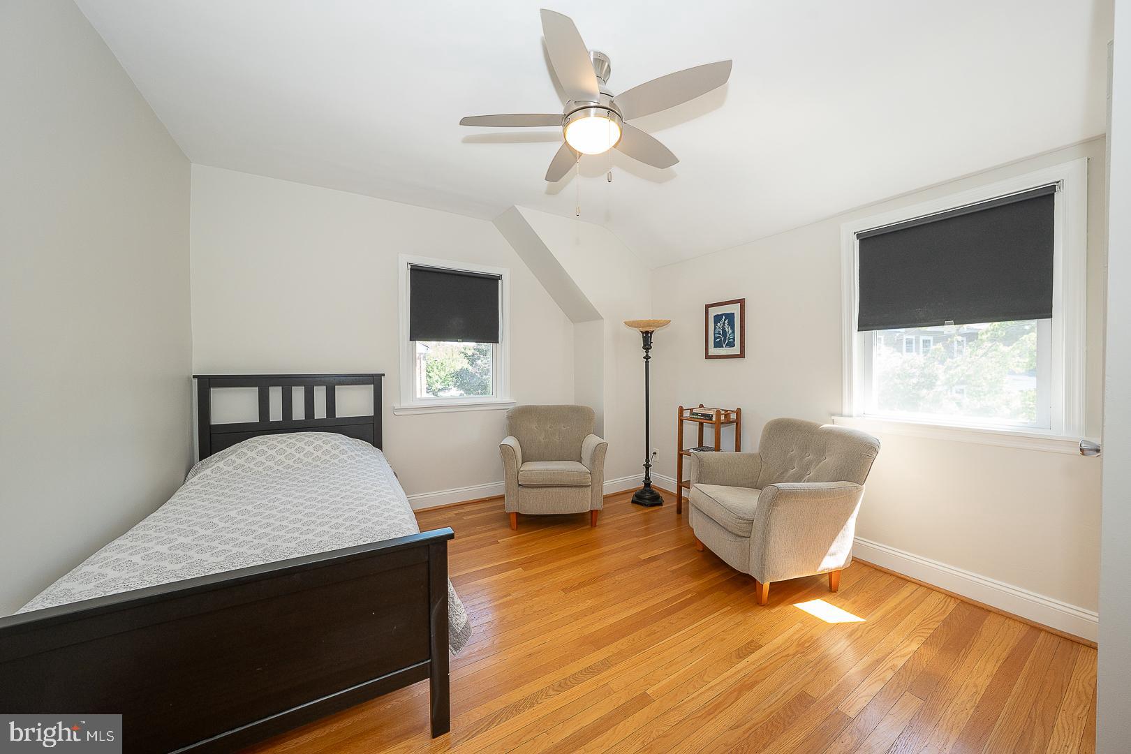 WOODMERE PARK - Residential