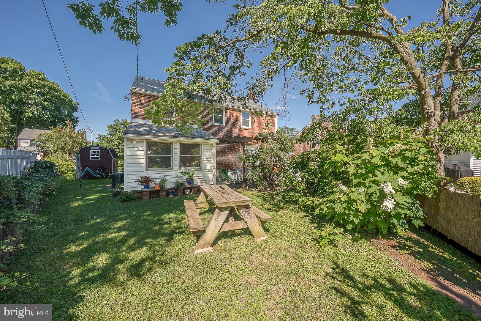 WOODMERE PARK - Residential
