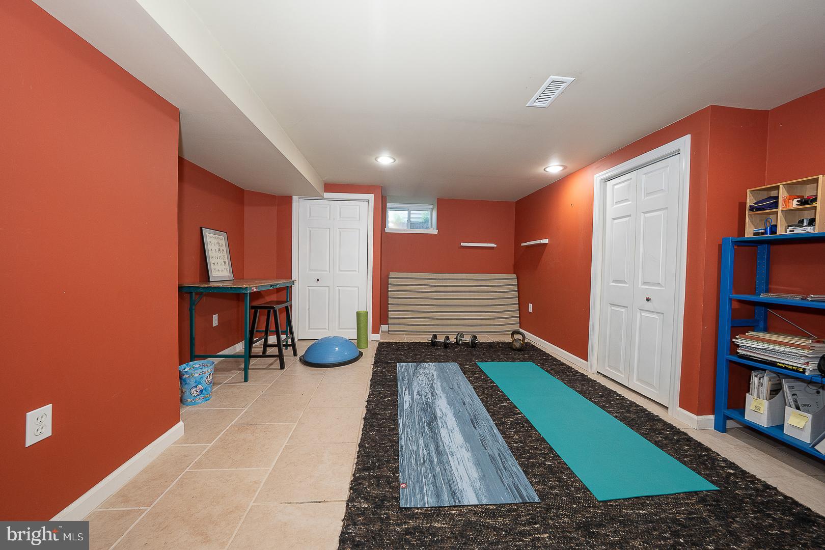 WOODMERE PARK - Residential