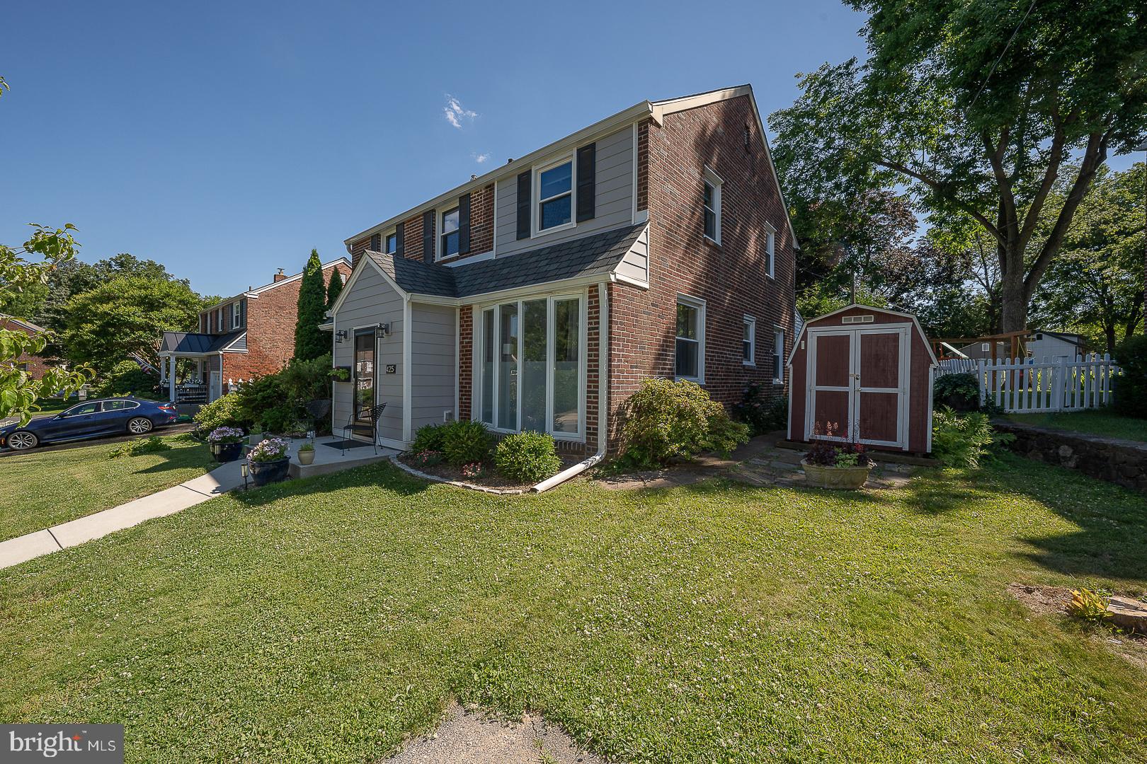 WOODMERE PARK - Residential