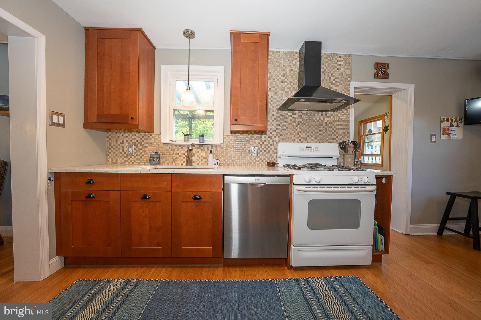 WOODMERE PARK - Residential