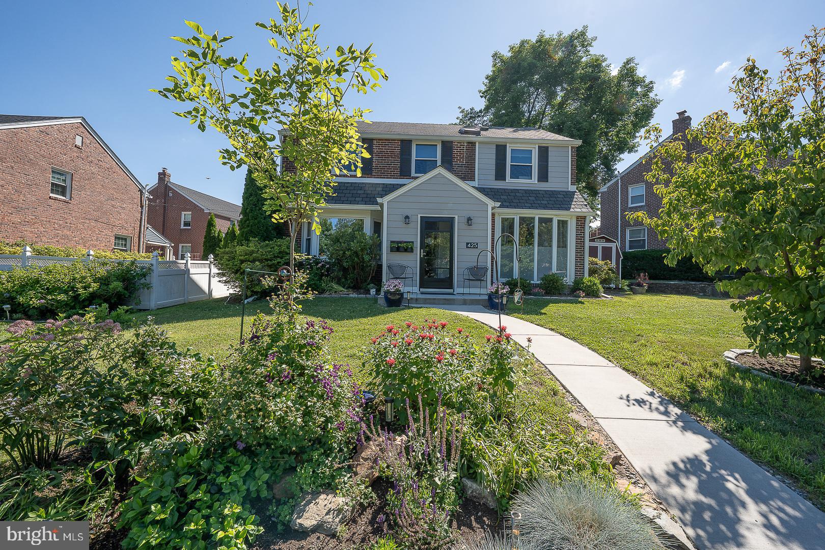 WOODMERE PARK - Residential