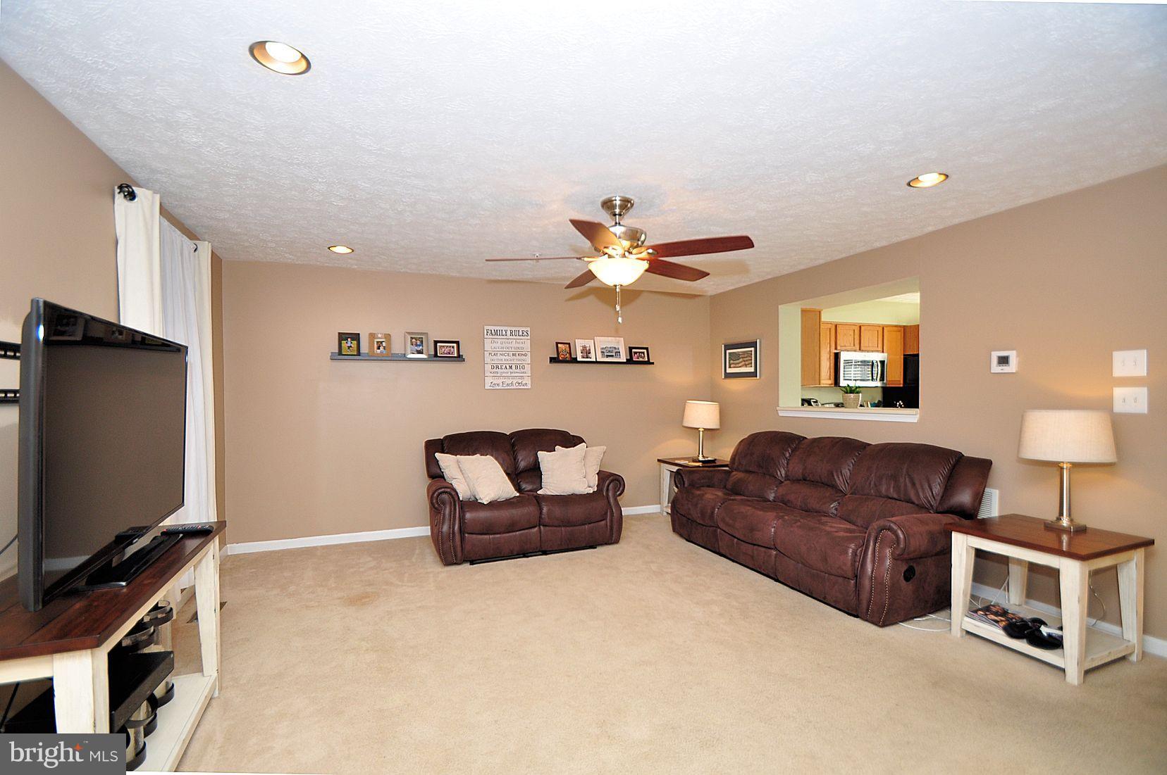 FARMINGTON VILLAGE - Residential Lease
