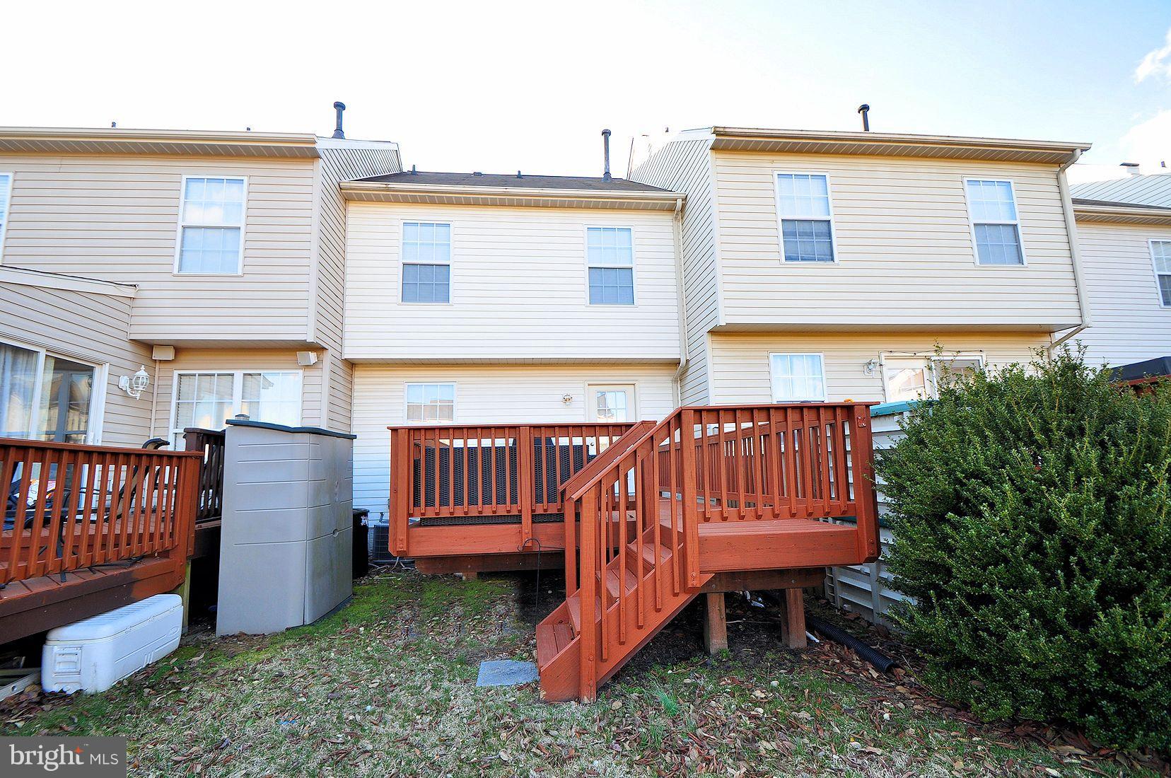 FARMINGTON VILLAGE - Residential Lease
