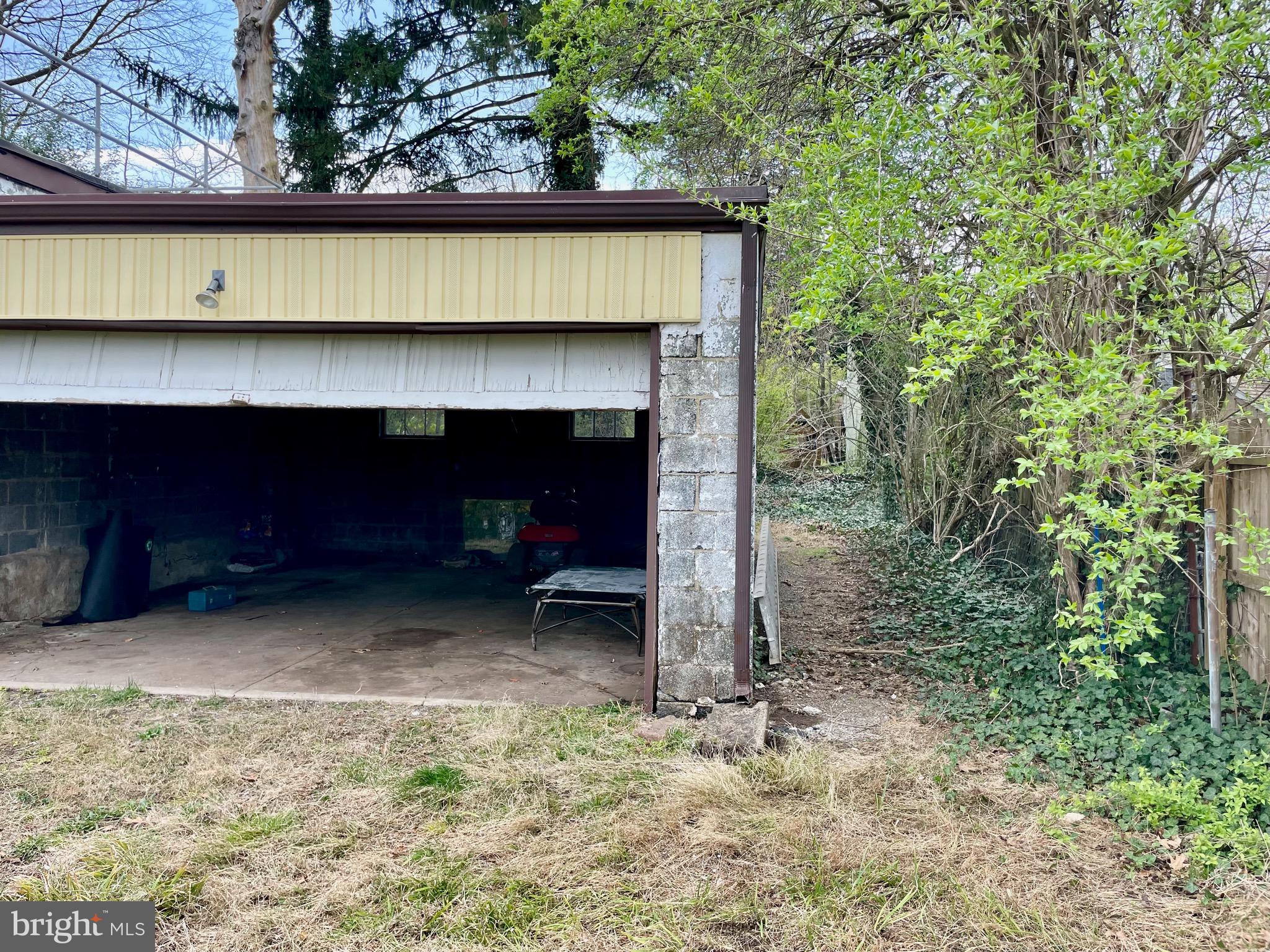 ROCKLEDGE - Residential