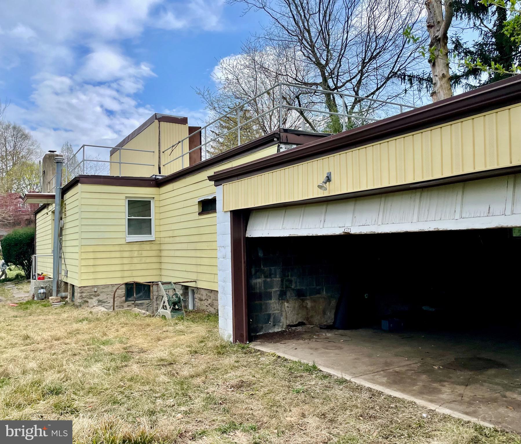 ROCKLEDGE - Residential