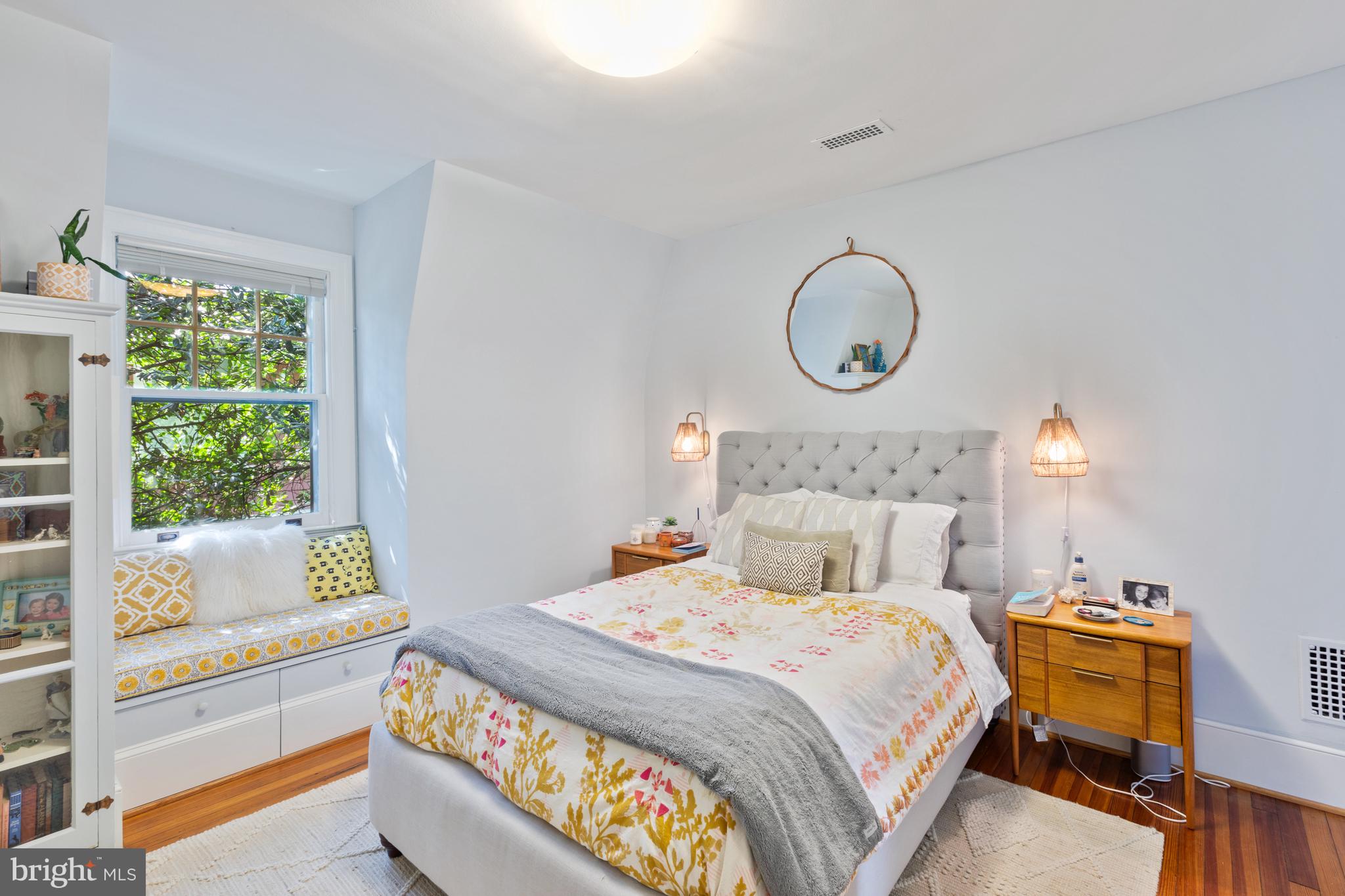 CLEVELAND PARK - Residential
