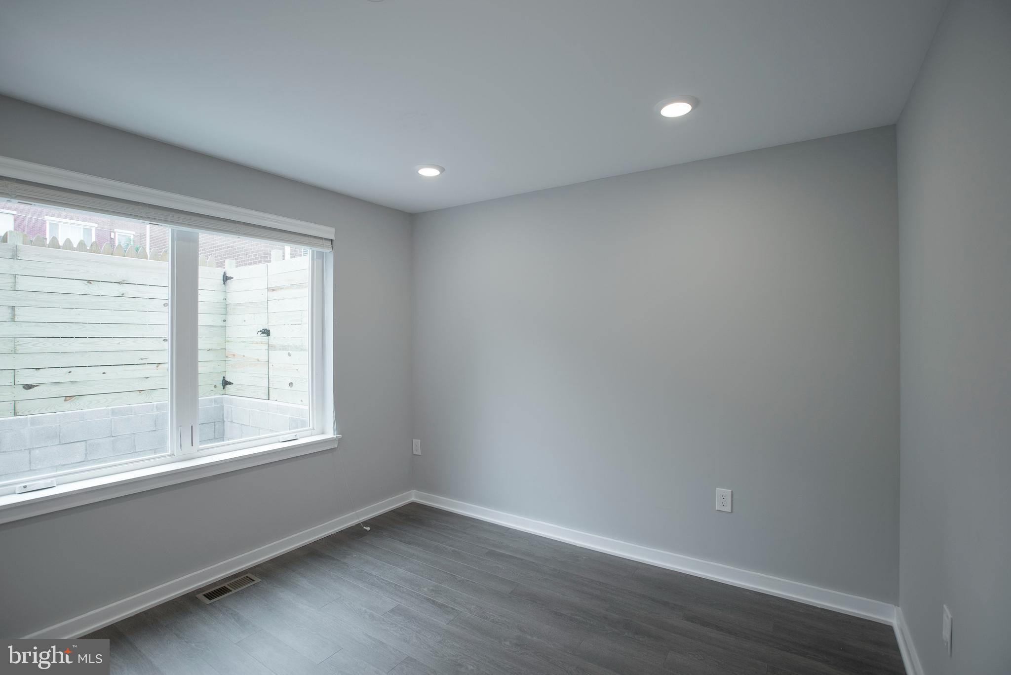 FAIRMOUNT - Residential Lease