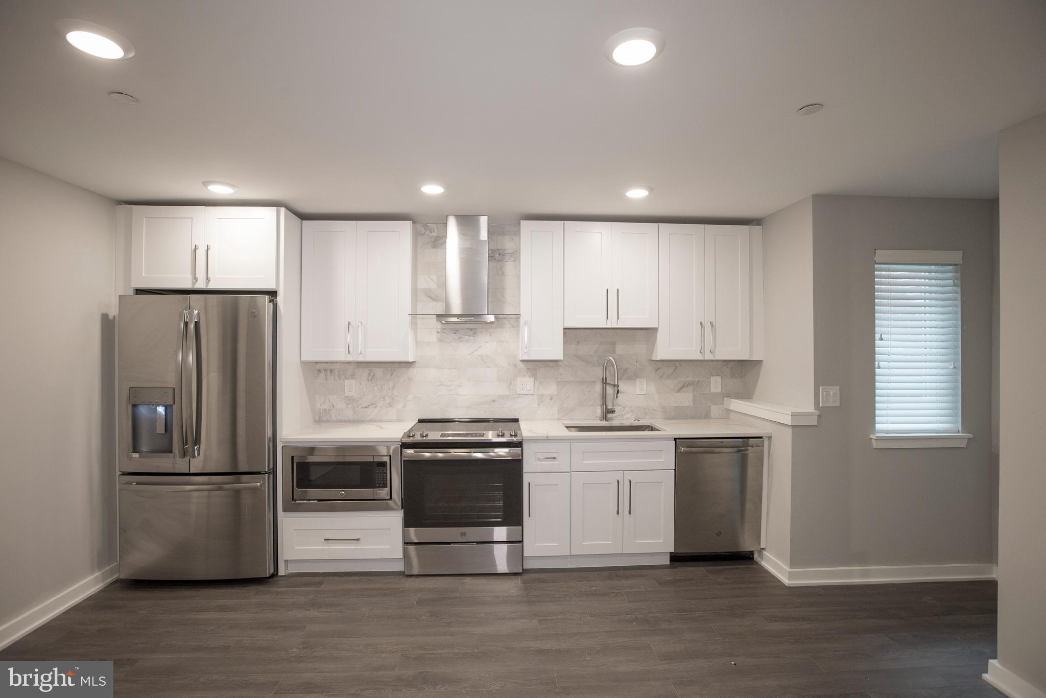 FAIRMOUNT - Residential Lease