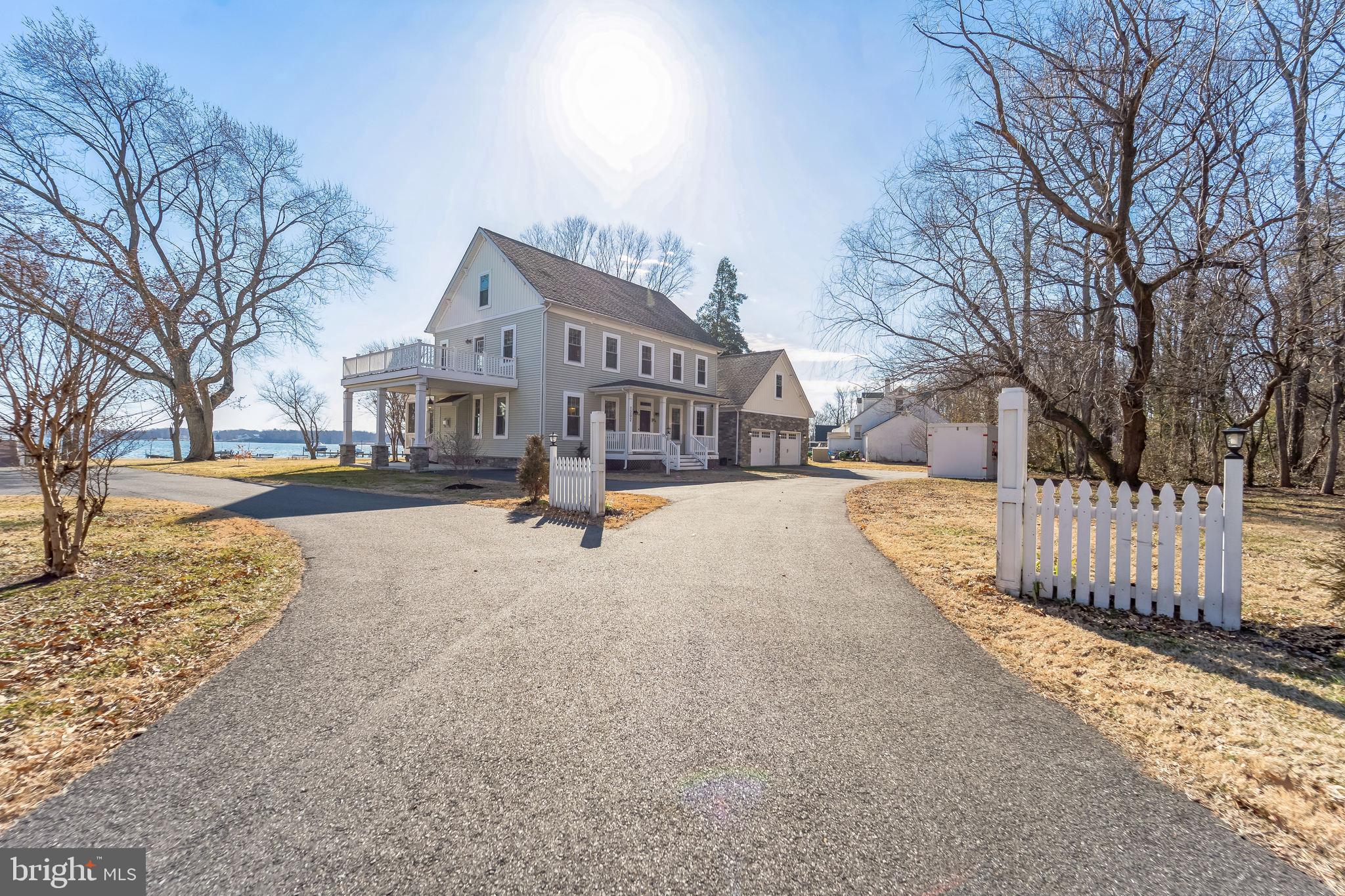 BOWLEYS QUARTERS - Residential