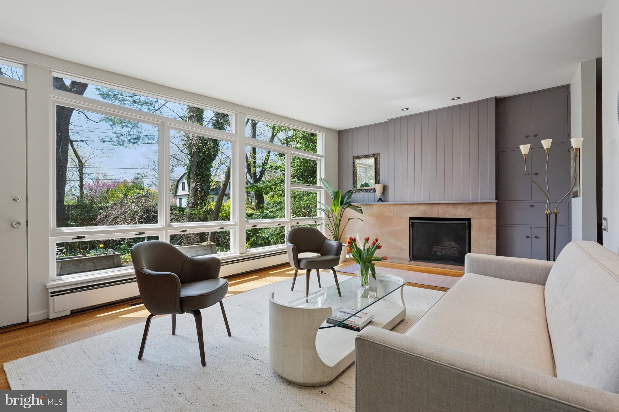 CHESTNUT HILL - Residential